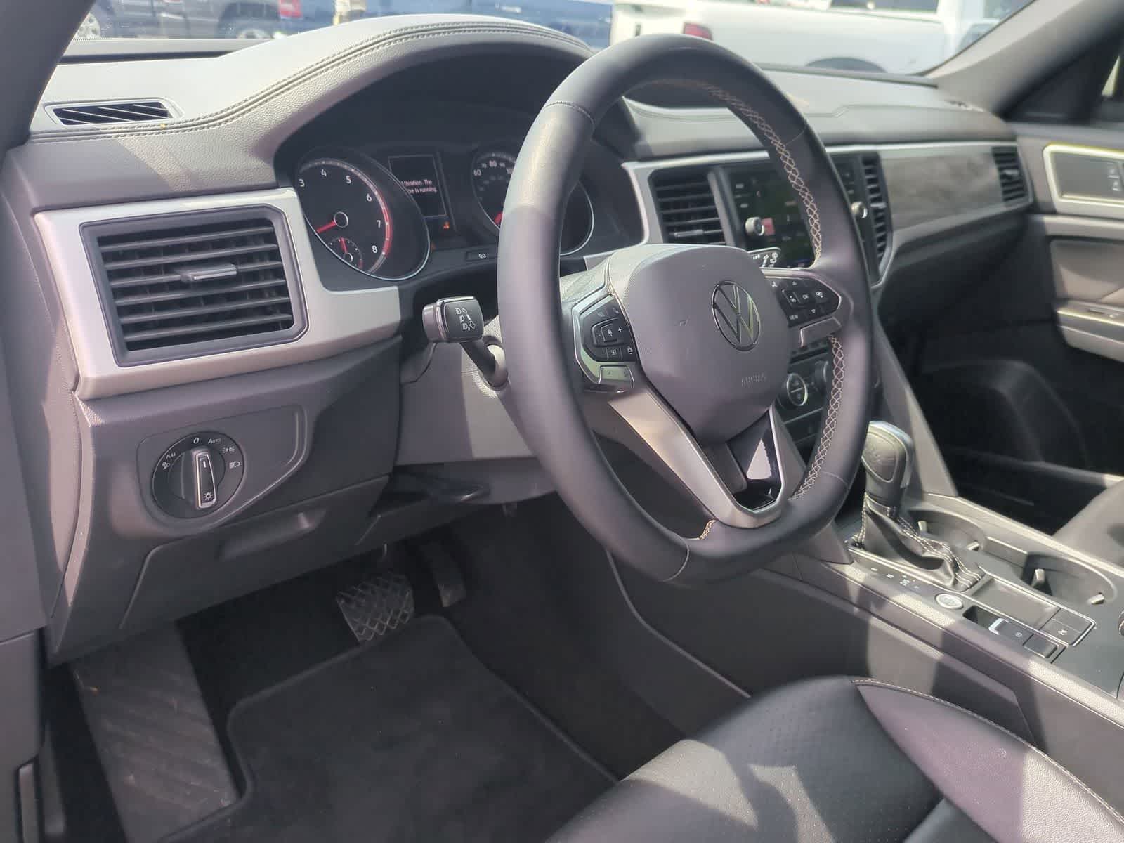 Thumbnail: 2021 Volkswagen Atlas - 10