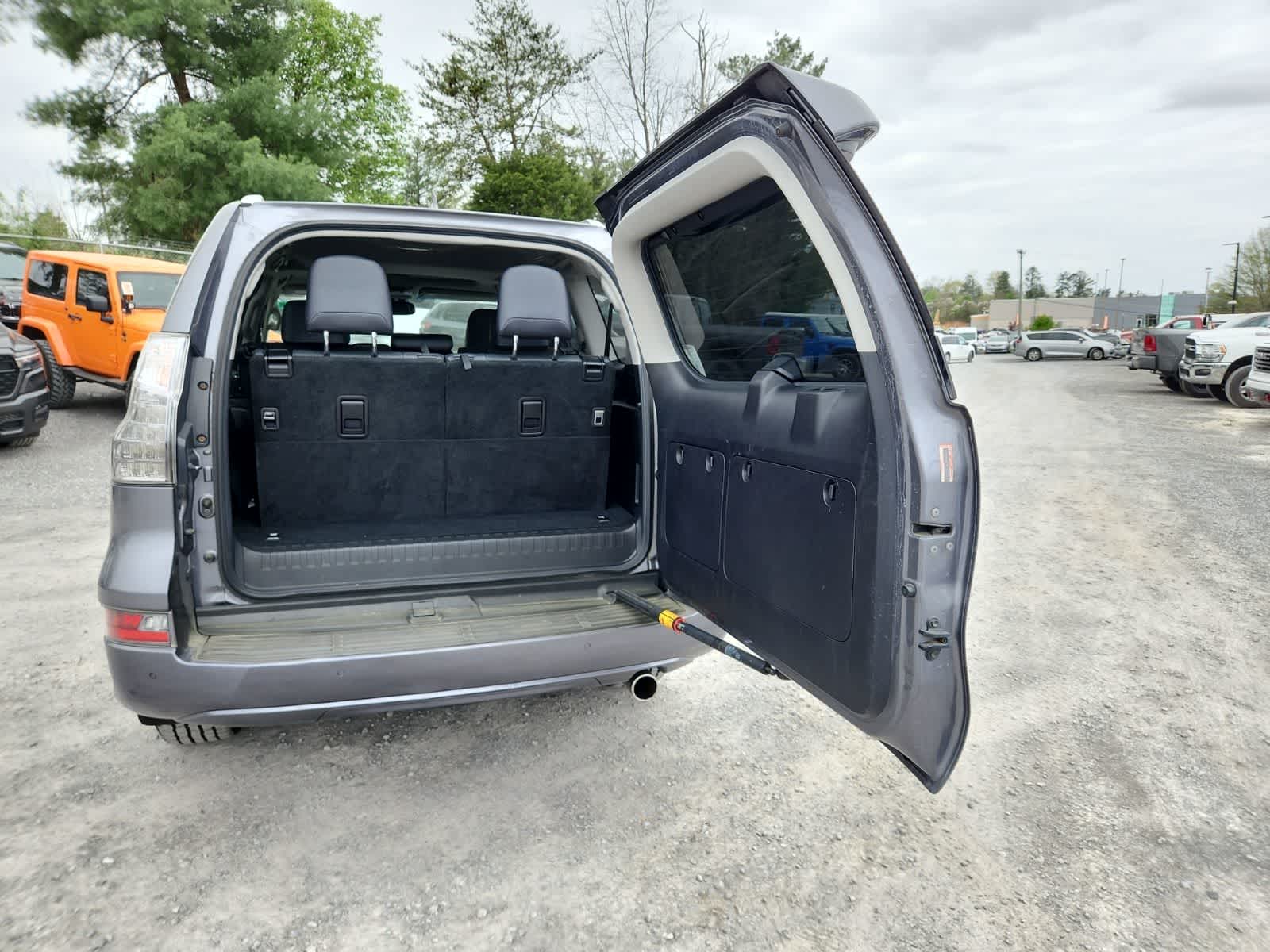 Thumbnail: 2018 Lexus GX - 26