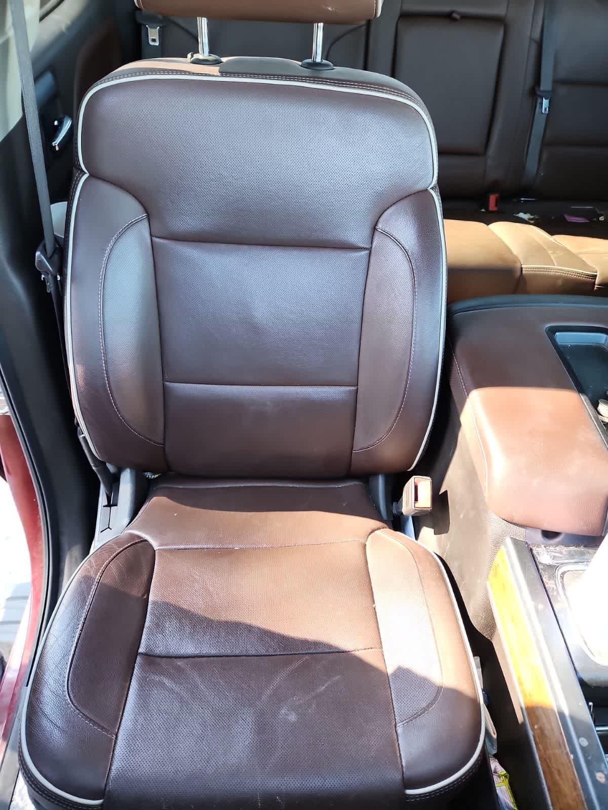 Thumbnail: 2015 Chevrolet Silverado 1500 - 18