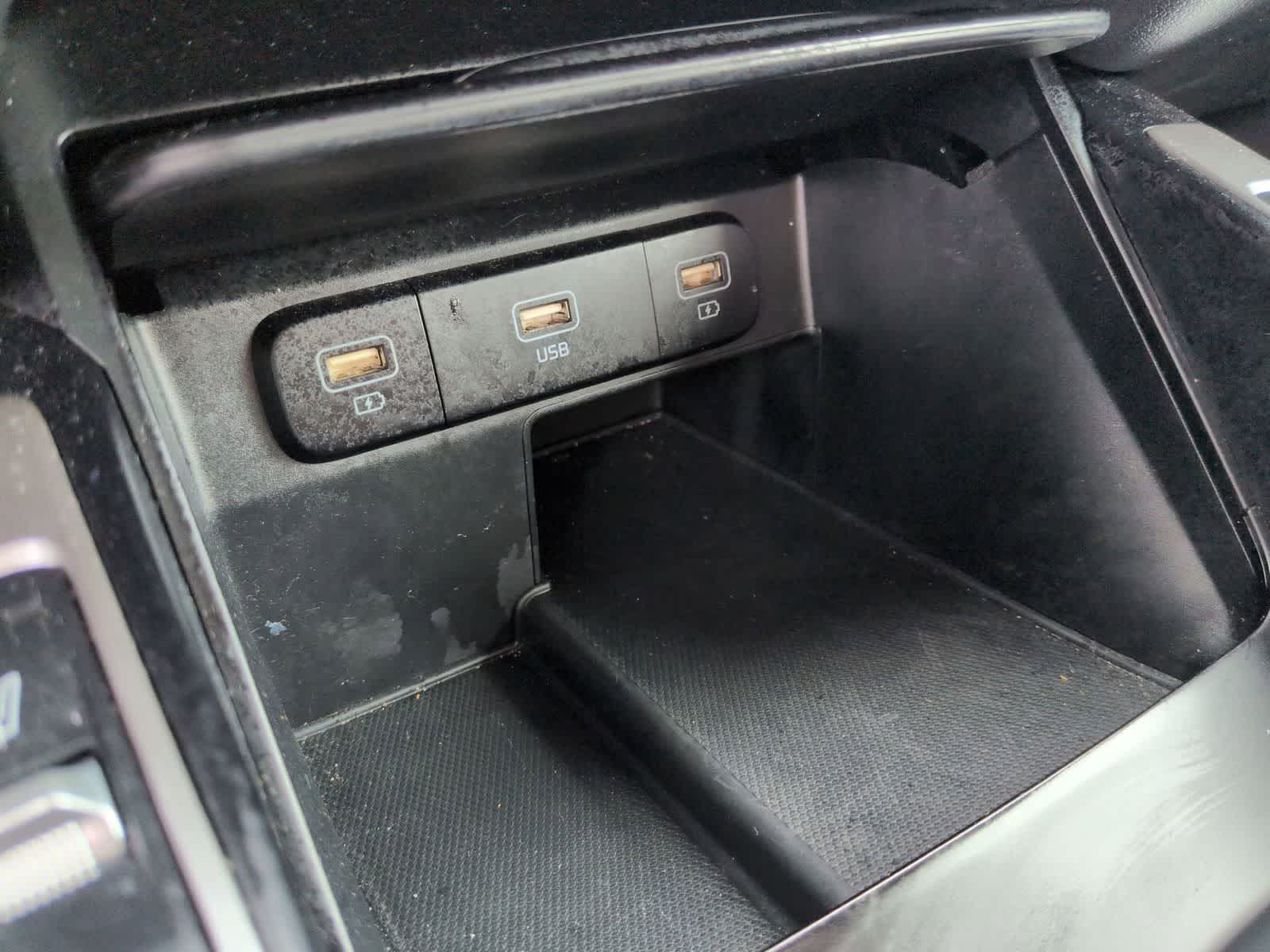 Thumbnail: 2021 Kia Sorento - 28