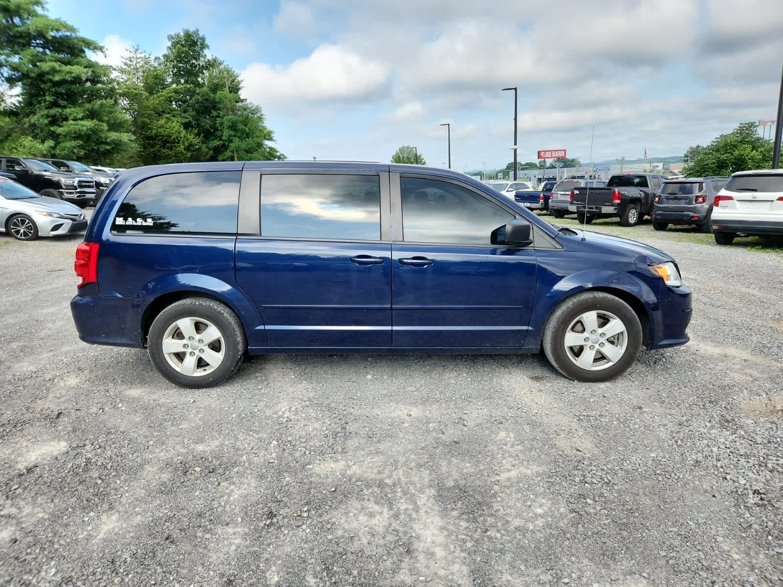 Thumbnail: 2017 Dodge Grand Caravan - 6