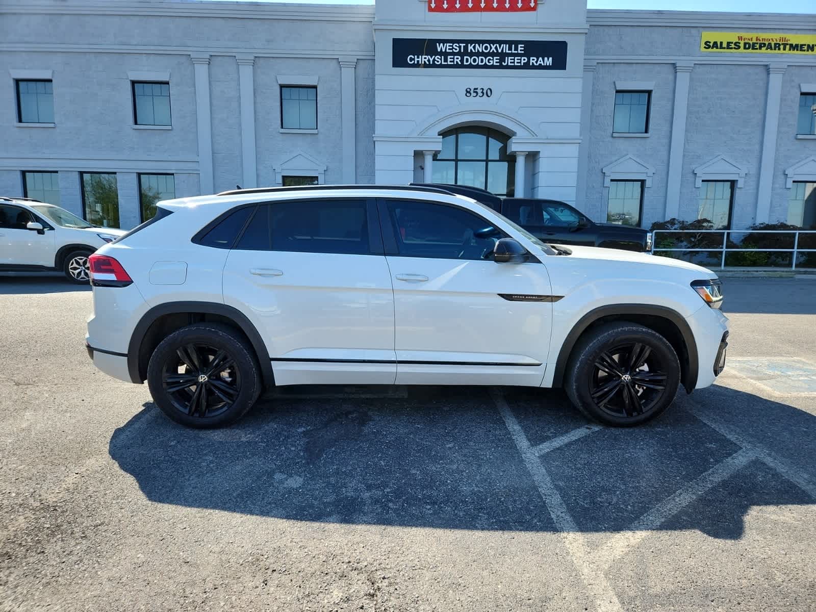 Thumbnail: 2023 Volkswagen Atlas - 6
