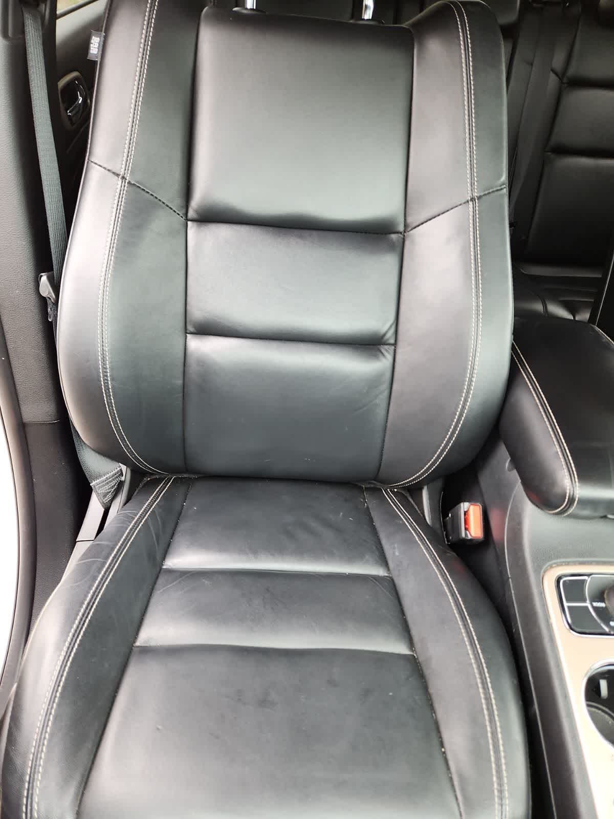 Thumbnail: 2017 Jeep Grand Cherokee - 18