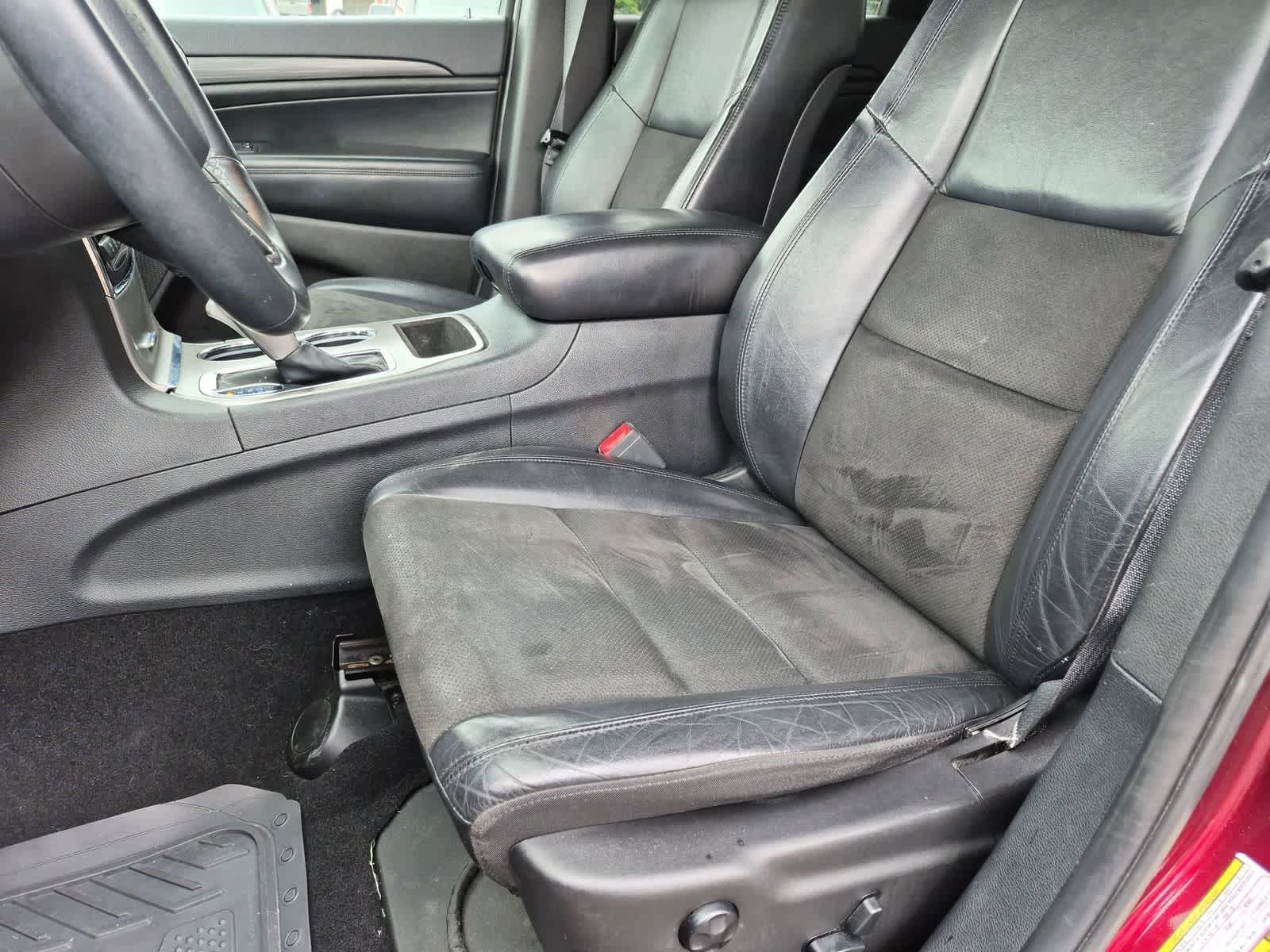 Thumbnail: 2019 Jeep Grand Cherokee - 17