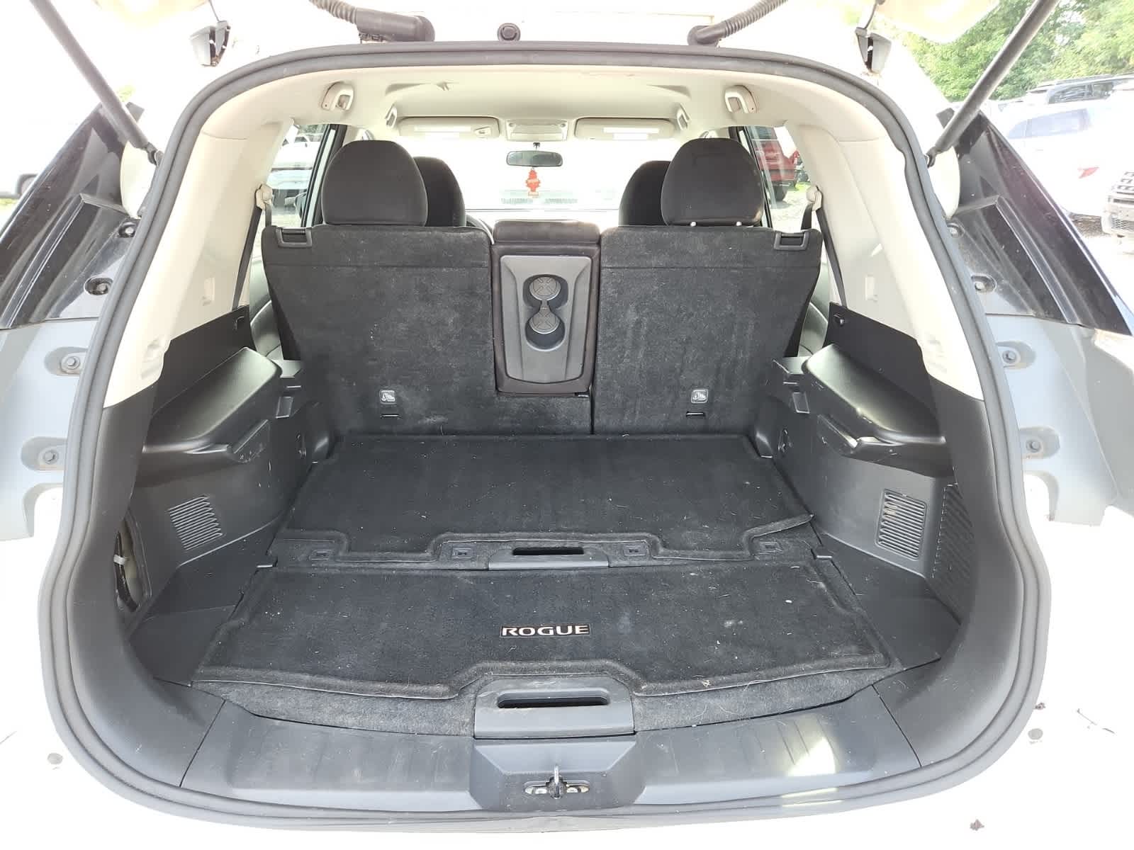 Thumbnail: 2016 Nissan Rogue - 25