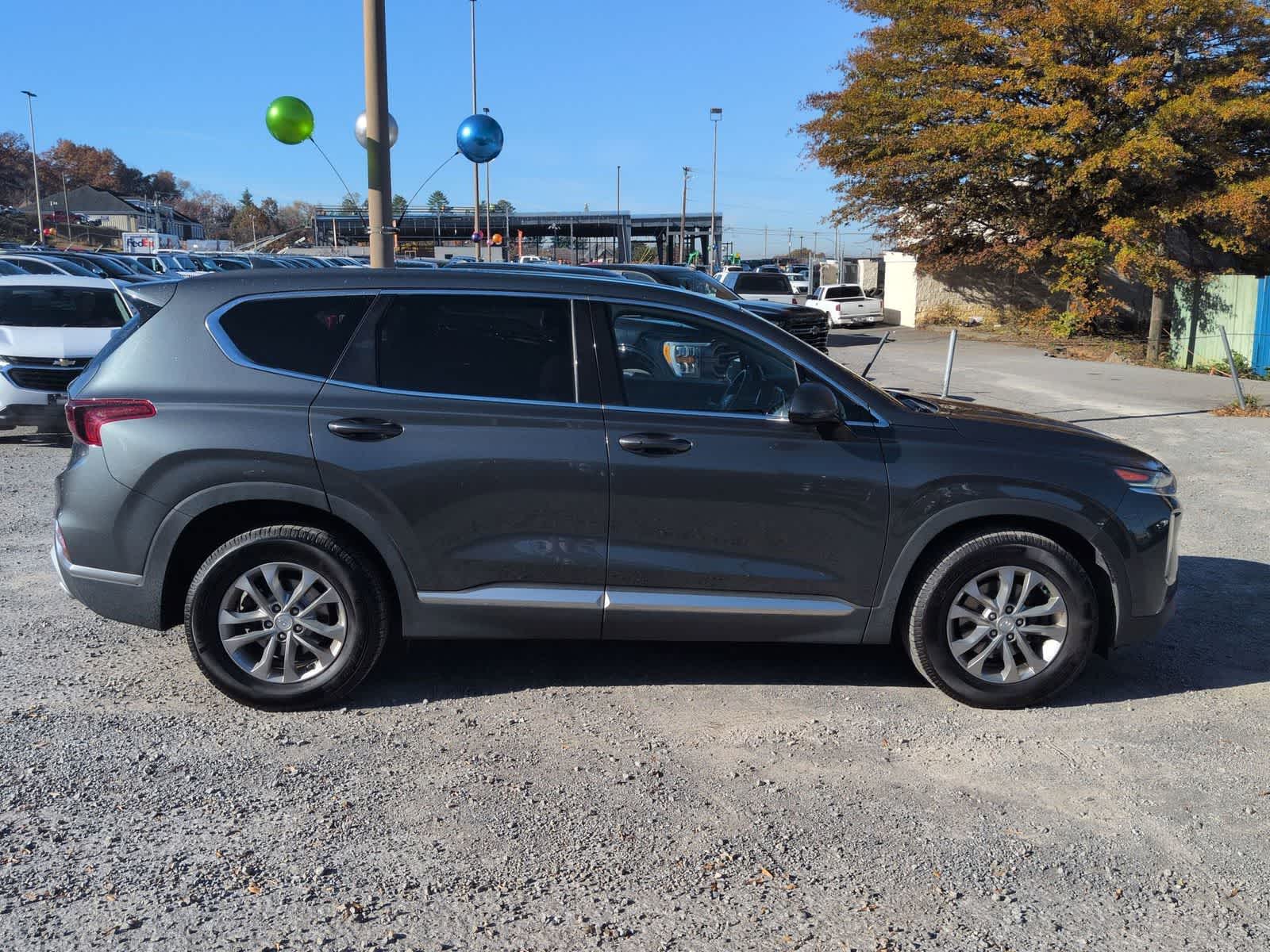 Thumbnail: 2019 Hyundai Santa Fe - 9