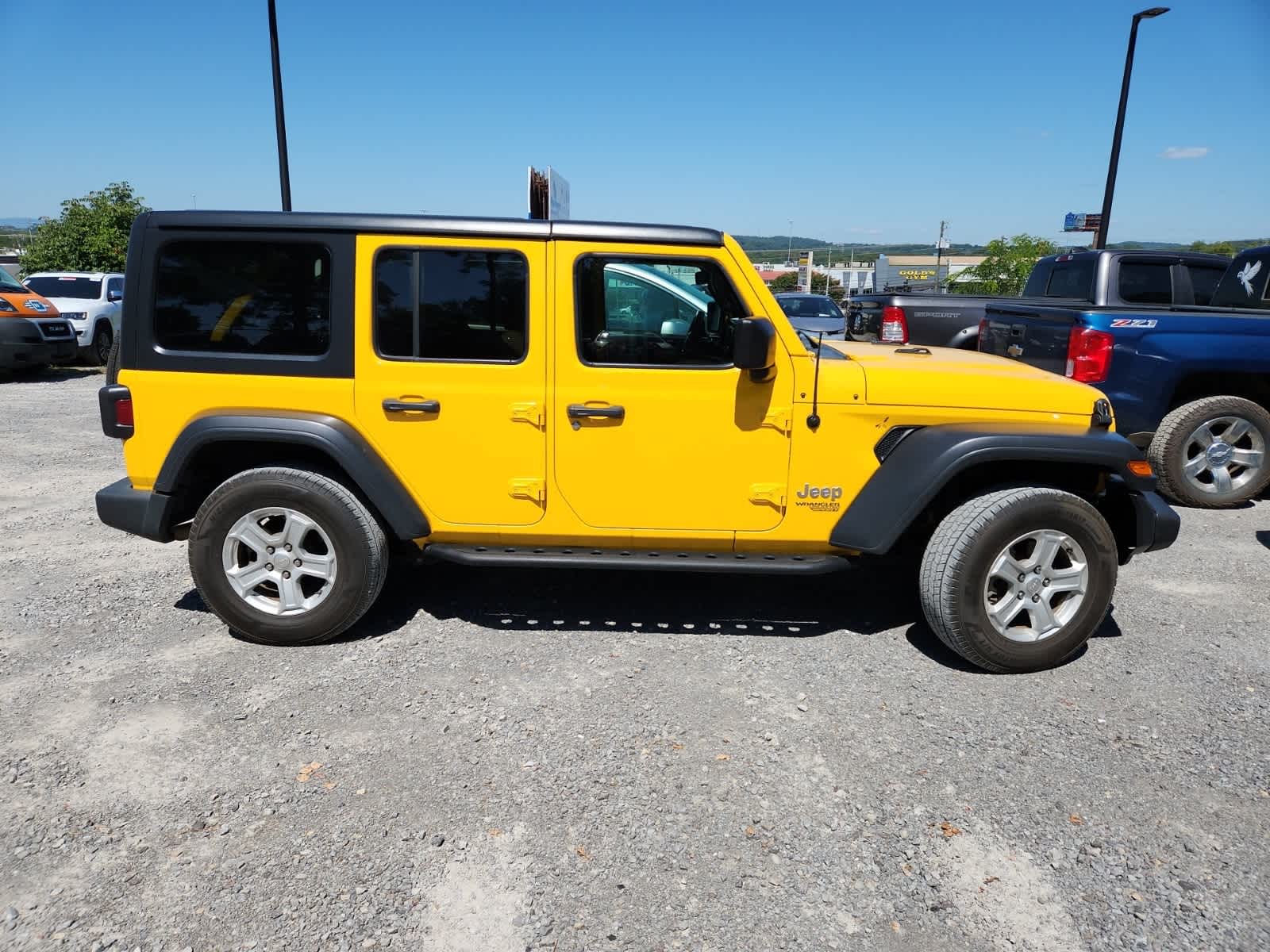 Thumbnail: 2020 Jeep Wrangler - 5