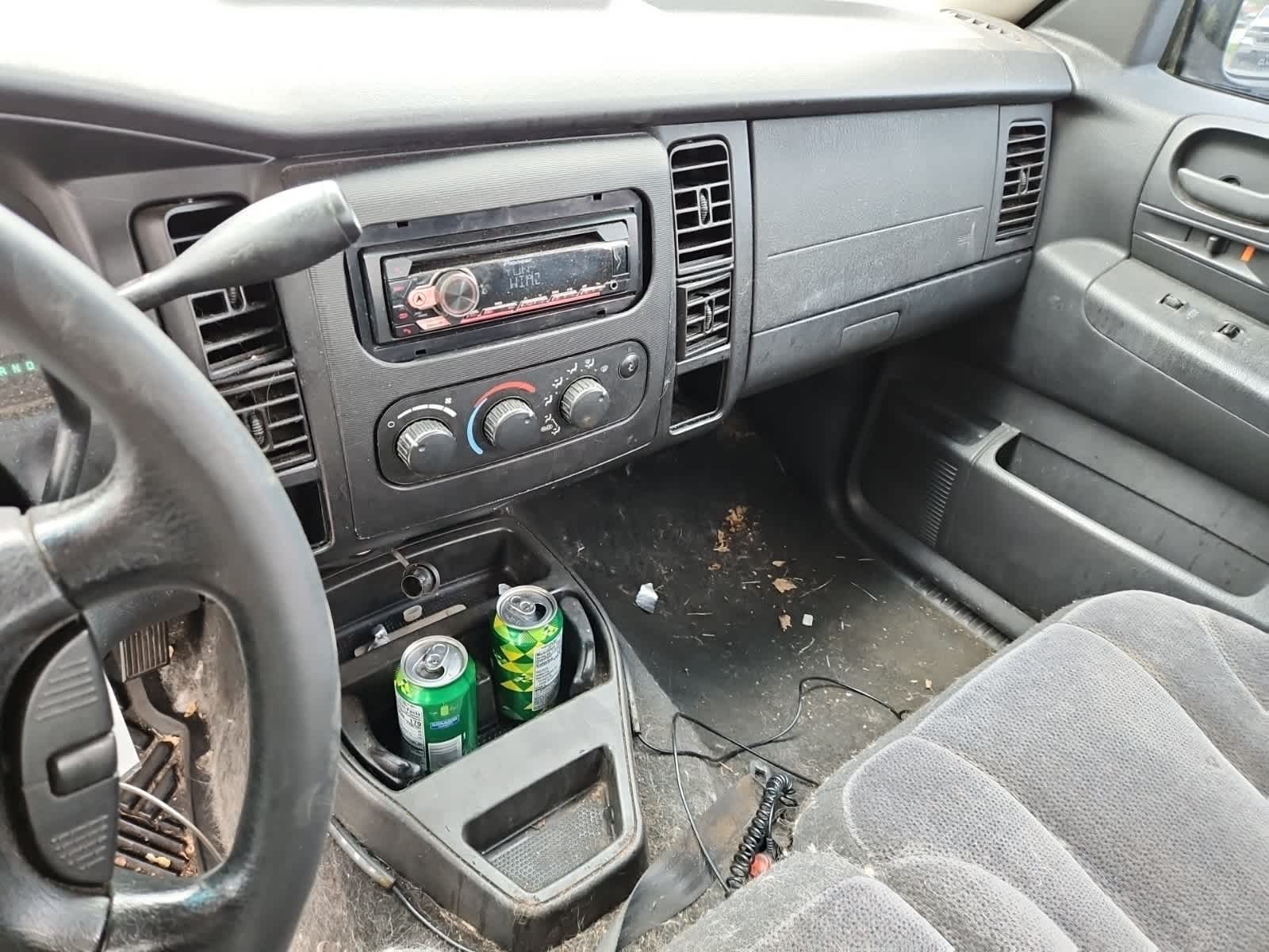 Thumbnail: 2002 Dodge Dakota - 10