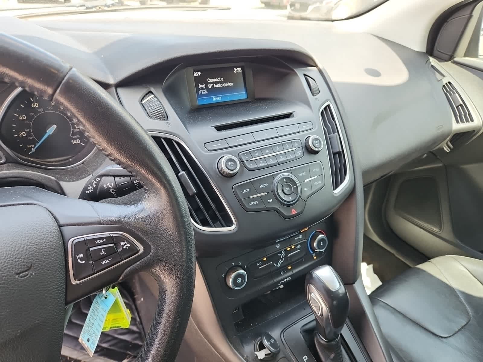 Thumbnail: 2016 Ford Focus - 10