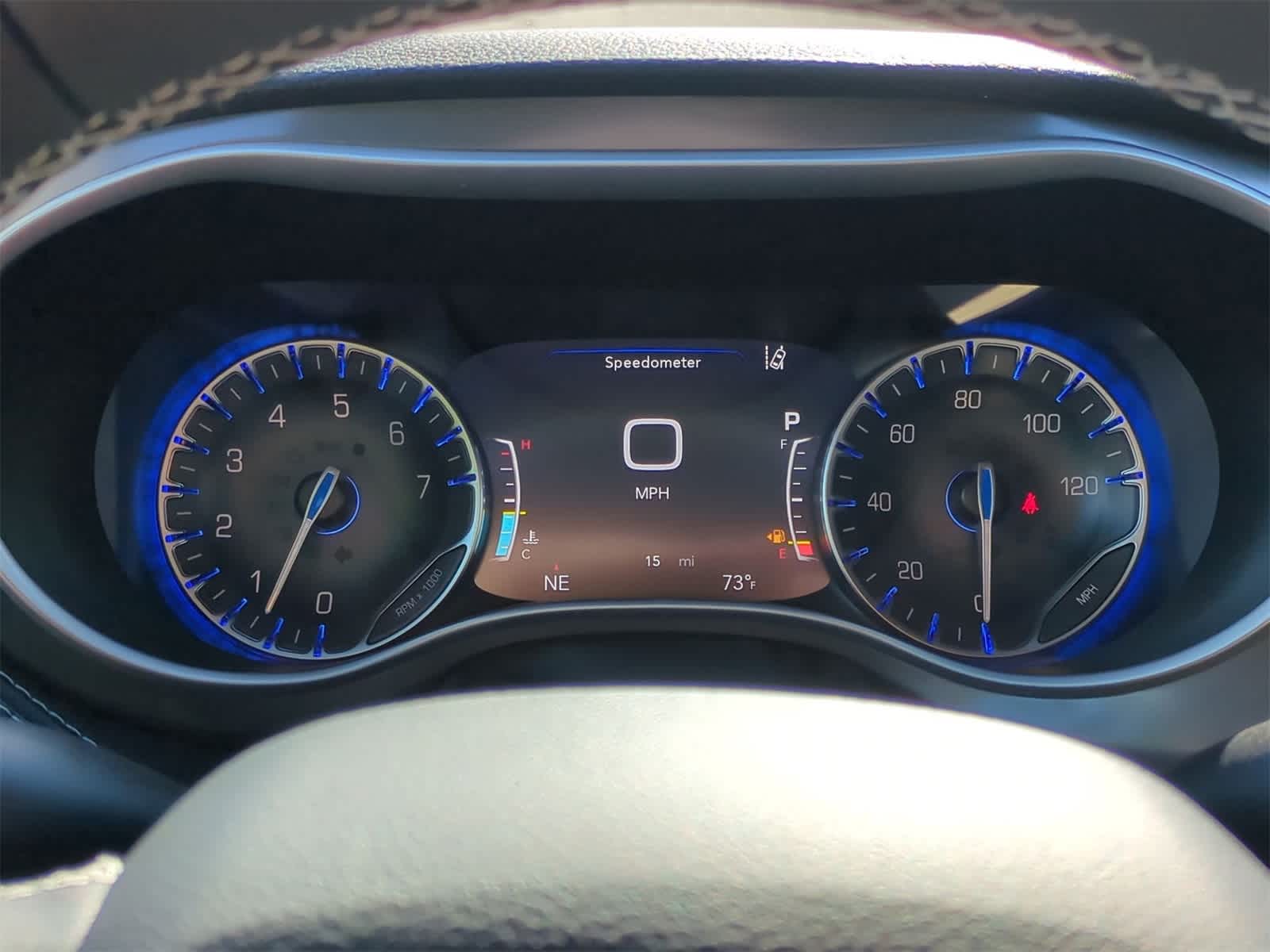 Thumbnail: 2025 Chrysler Pacifica - 32