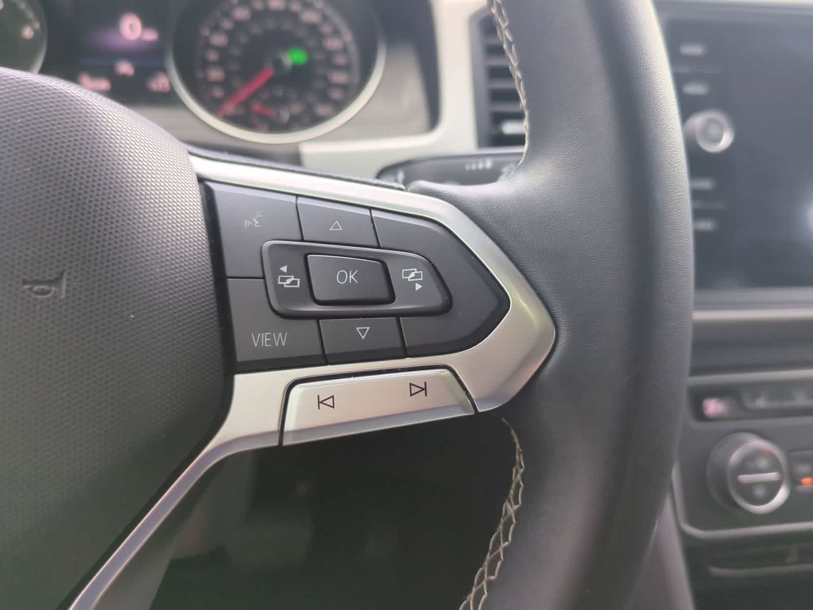 Thumbnail: 2021 Volkswagen Atlas - 26