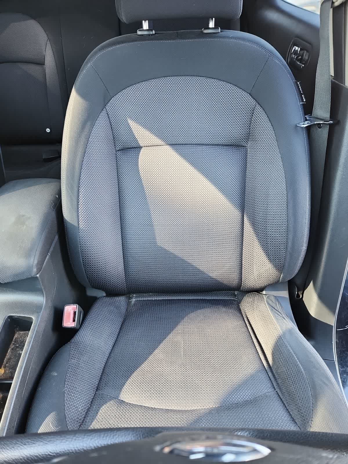 Thumbnail: 2011 Nissan Rogue - 14