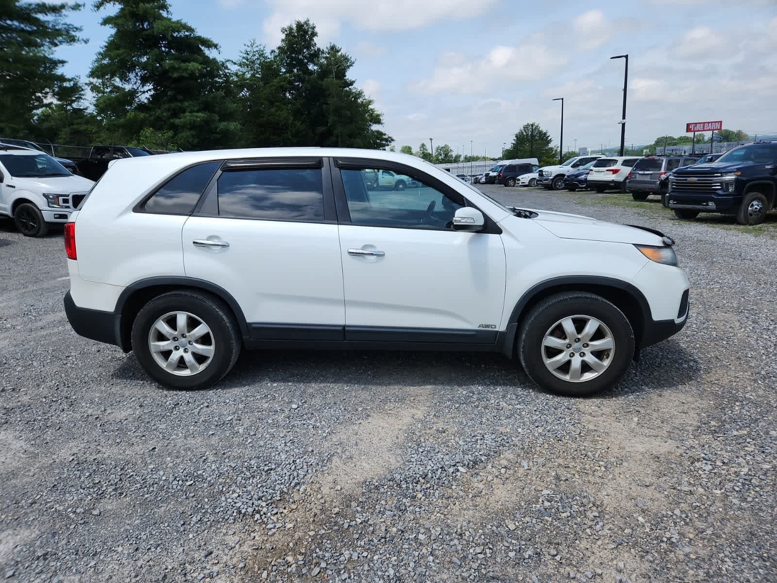 Thumbnail: 2012 Kia Sorento - 6