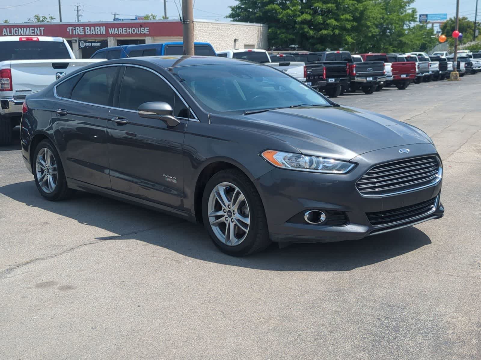 Thumbnail: 2016 Ford Fusion - 2