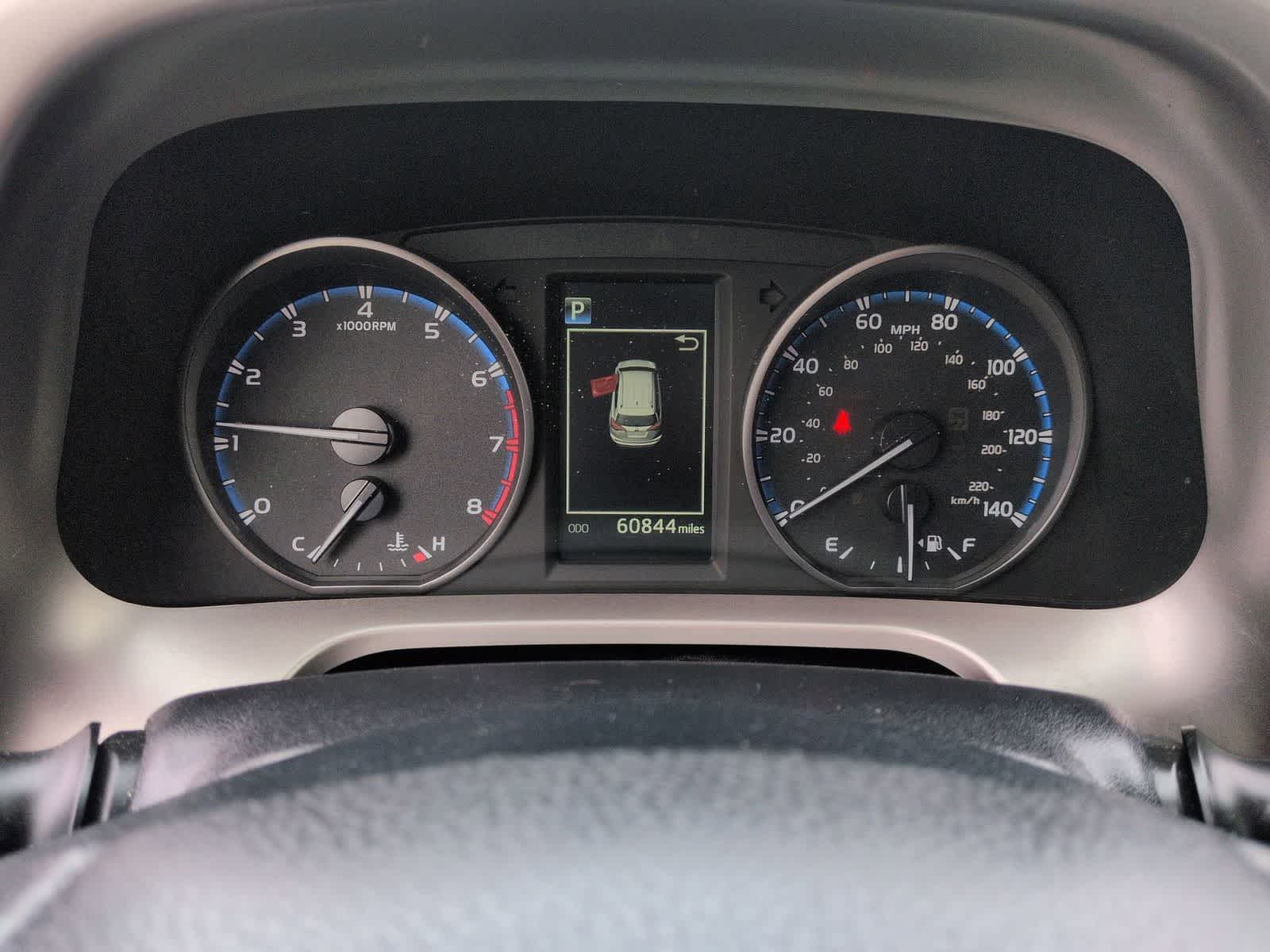 Thumbnail: 2017 Toyota RAV4 - 31