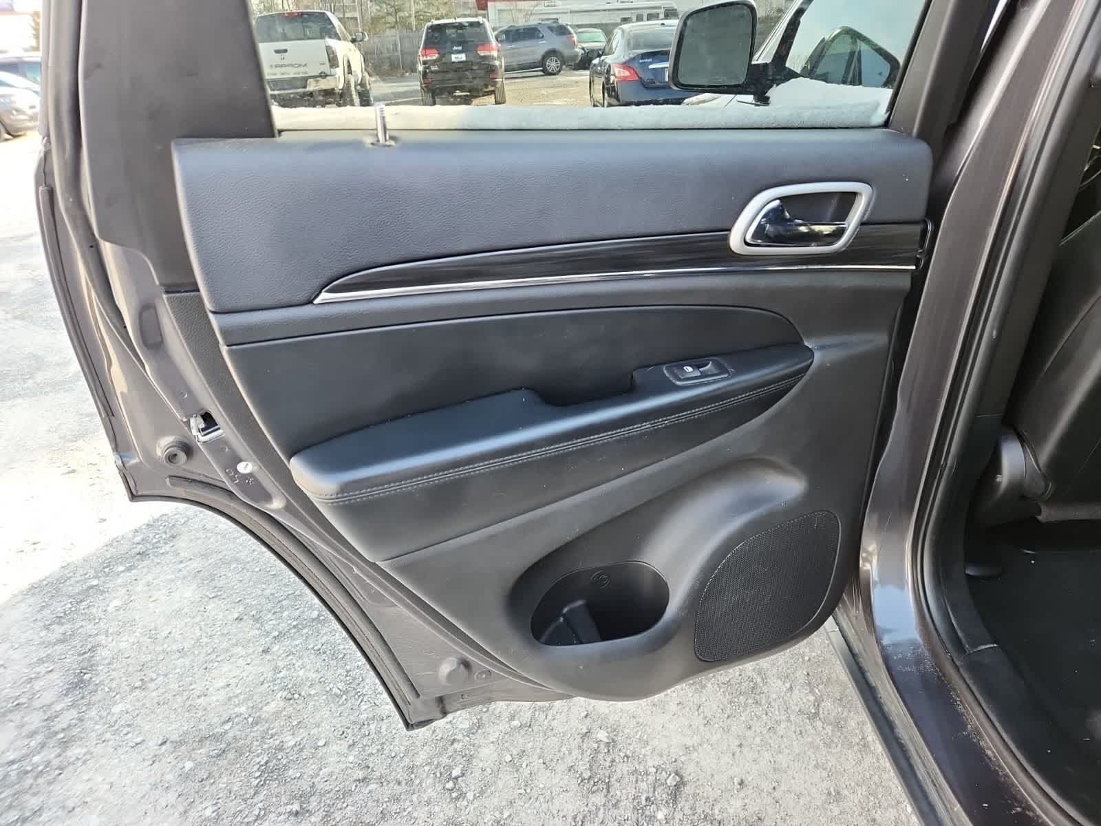 Thumbnail: 2020 Jeep Grand Cherokee - 27