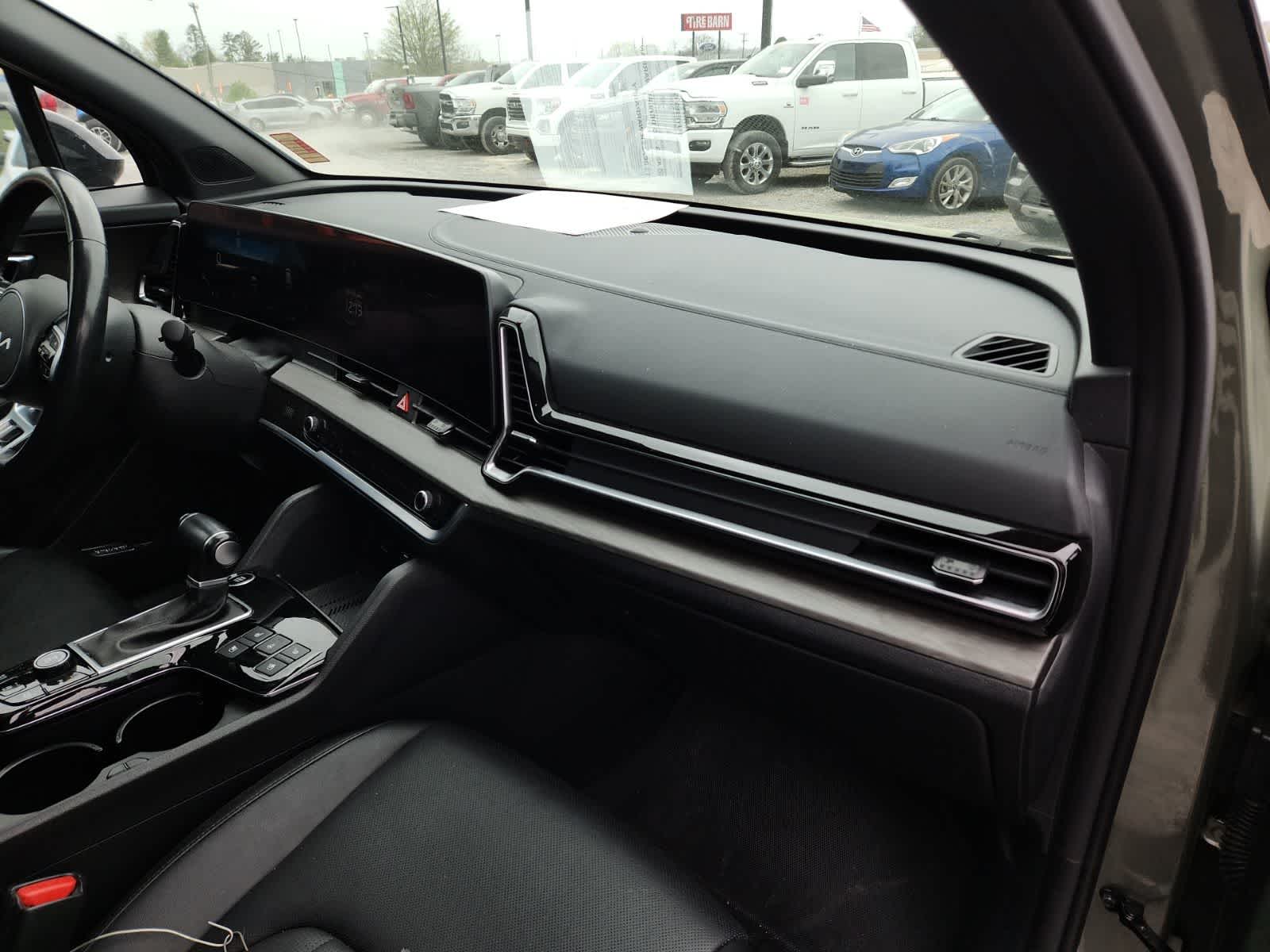 Thumbnail: 2024 Kia Sportage - 17