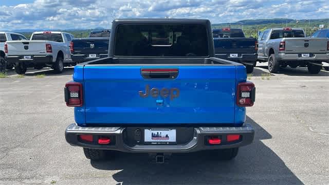 2024 Jeep Gladiator Rubicon X 5