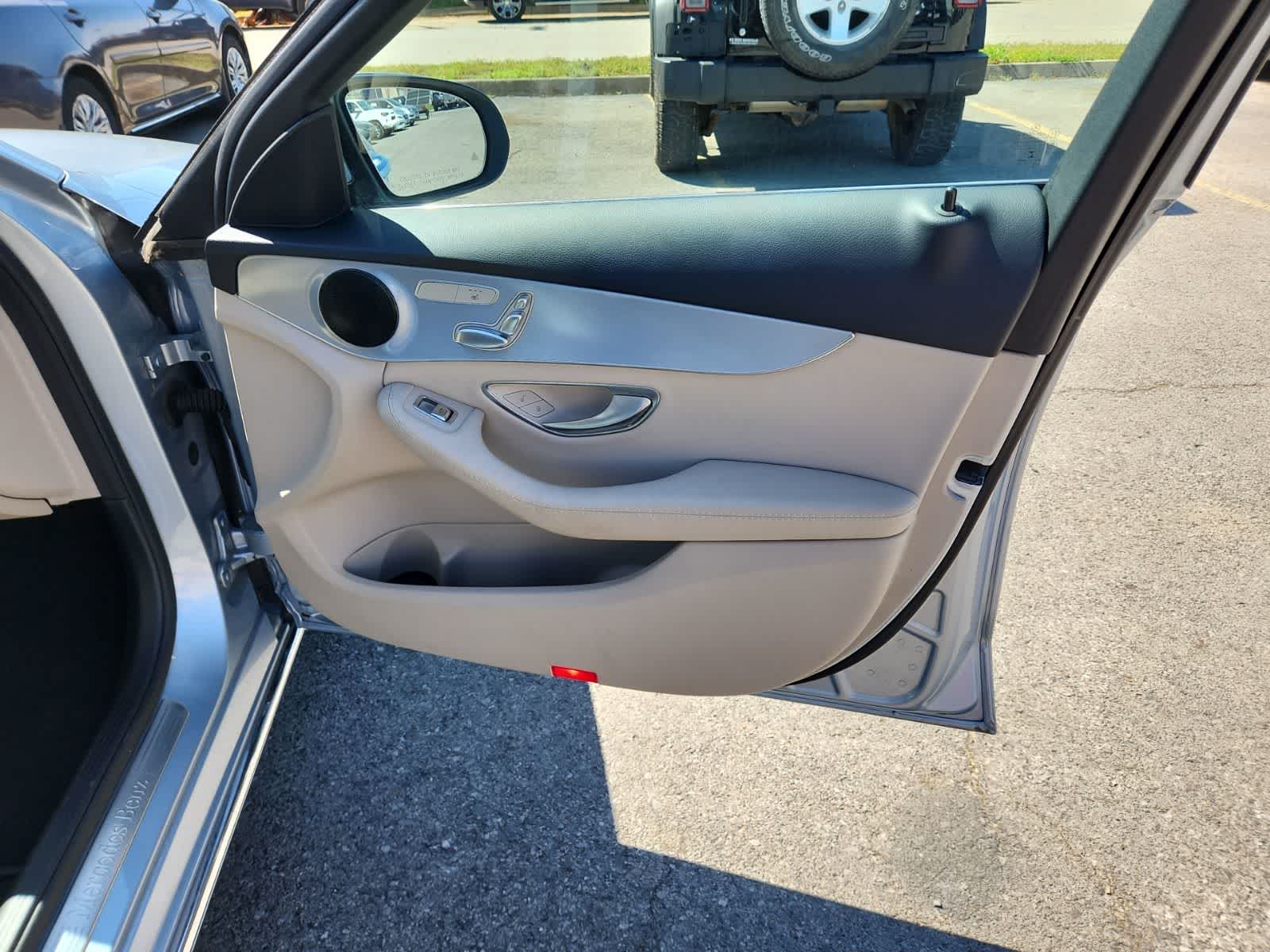 Thumbnail: 2017 Mercedes-Benz C-Class - 22