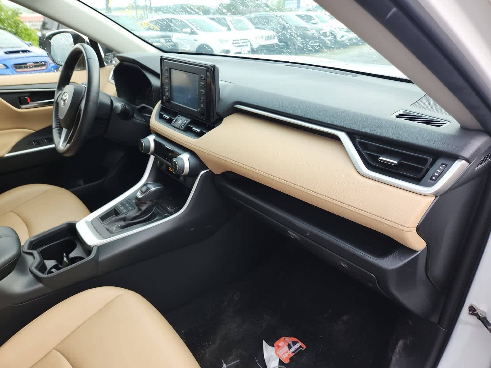 Thumbnail: 2019 Toyota RAV4 - 17