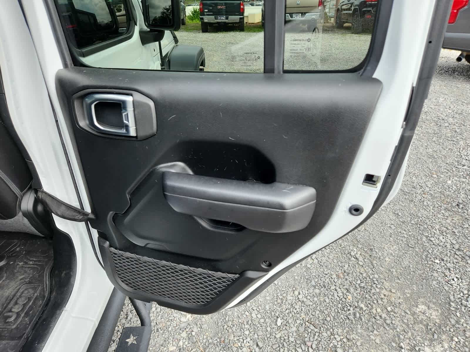 Thumbnail: 2020 Jeep Wrangler - 24
