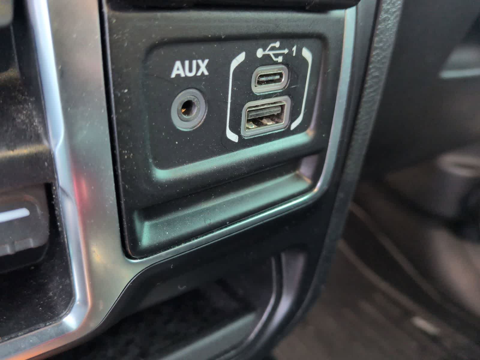 Thumbnail: 2020 Jeep Gladiator - 30