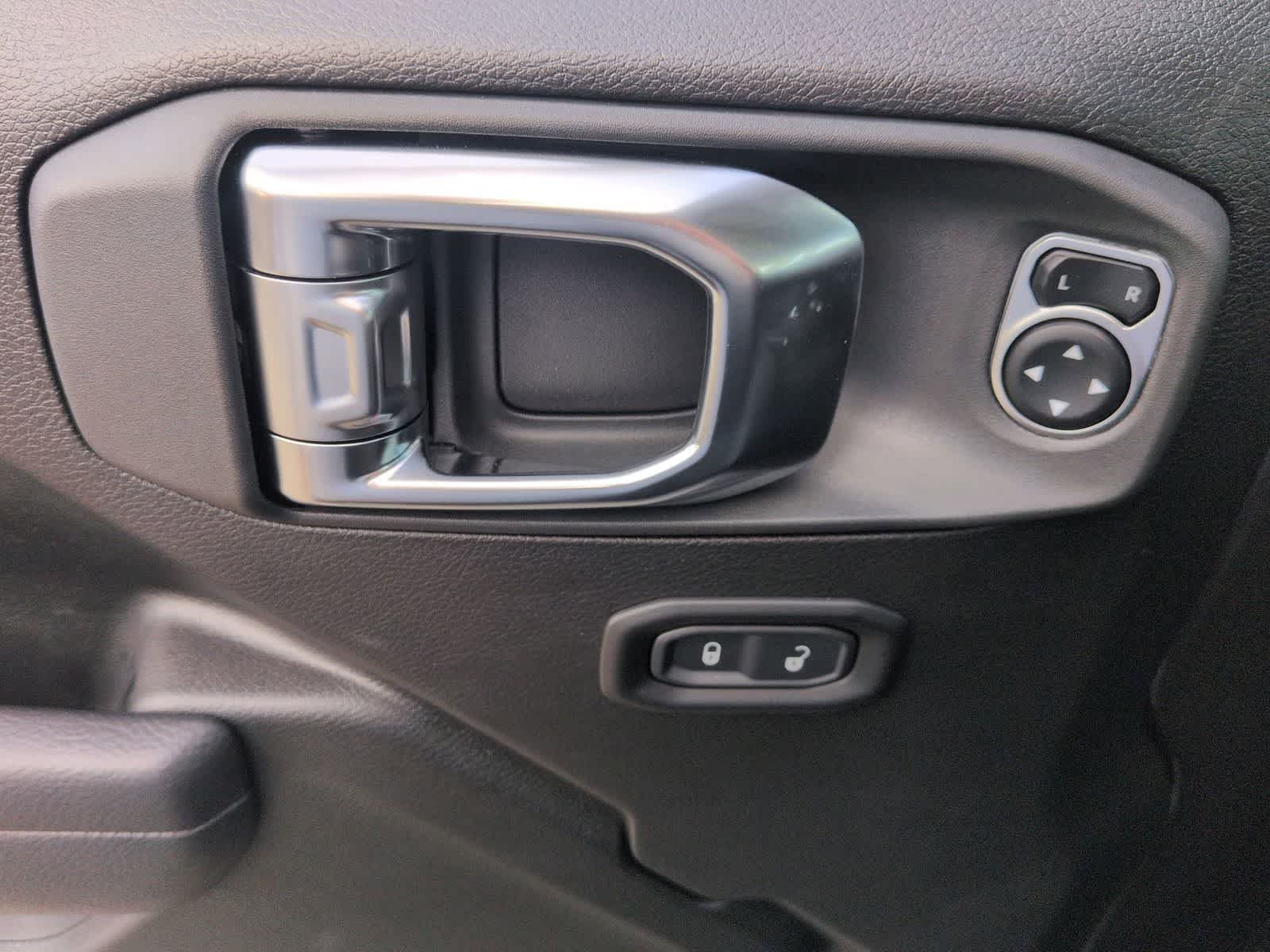 Thumbnail: 2026 Jeep Wrangler - 16