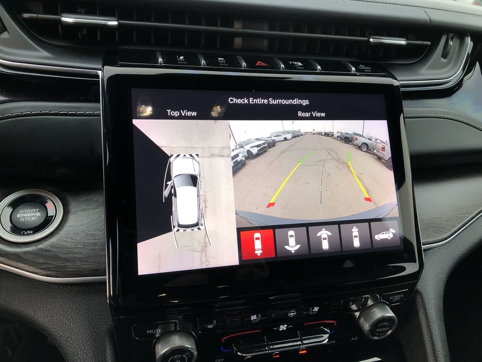 Thumbnail: 2022 Jeep Grand Cherokee - 19