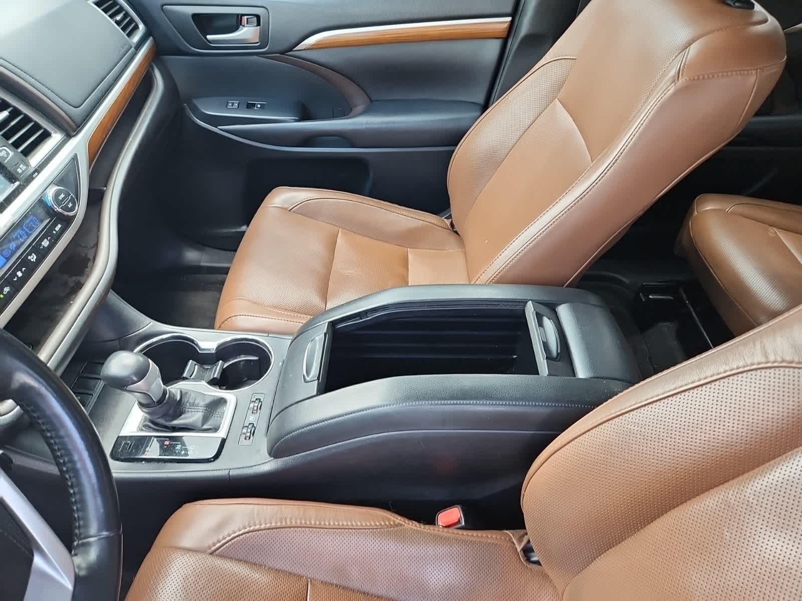 Thumbnail: 2017 Toyota Highlander - 11