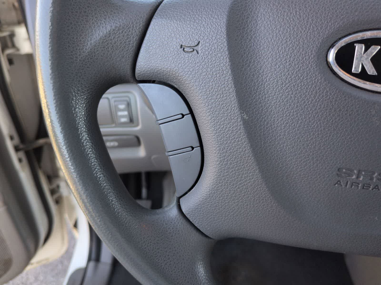 Thumbnail: 2008 Kia Sedona - 22