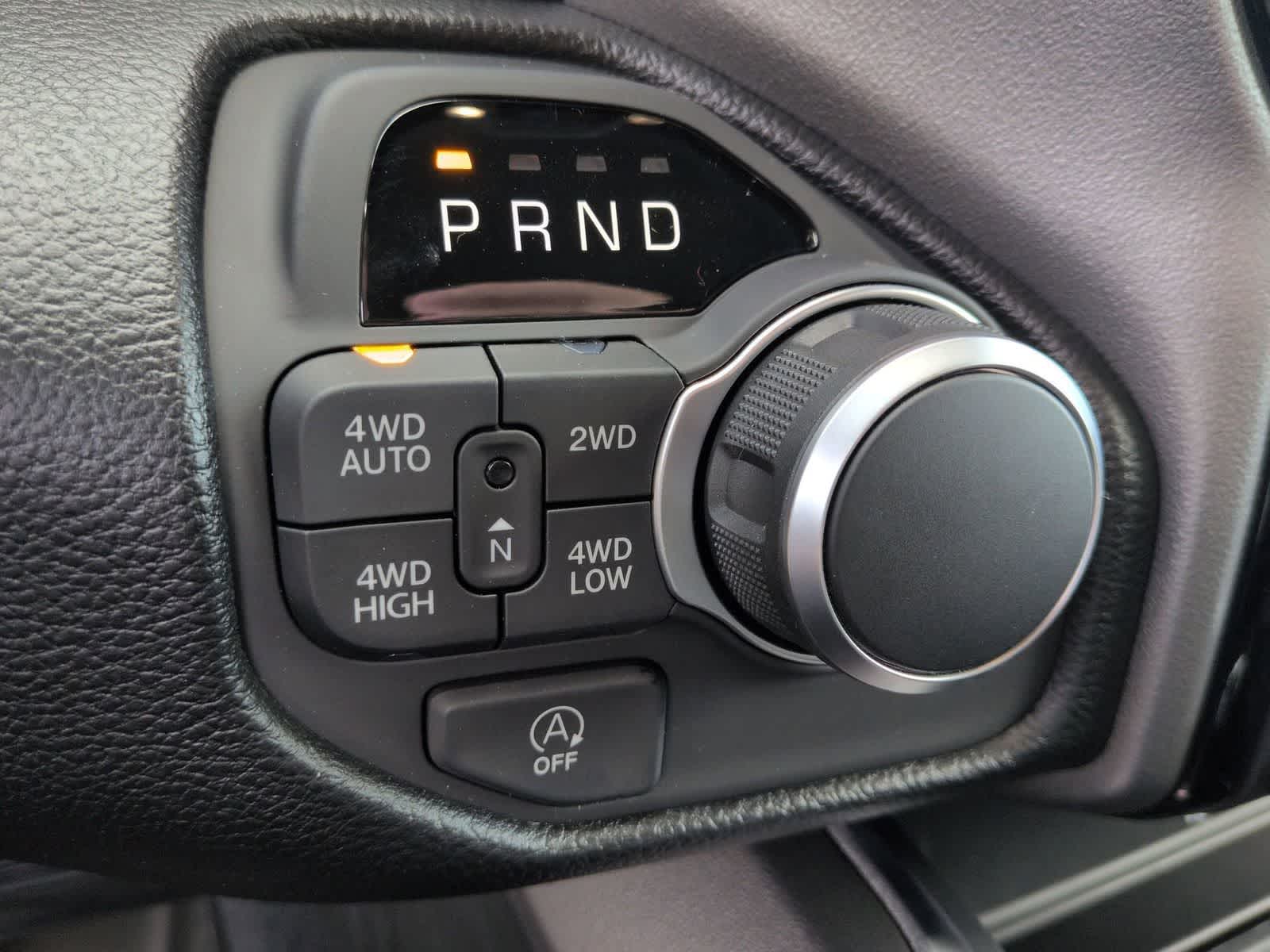 Thumbnail: 2026 RAM 1500 - 32