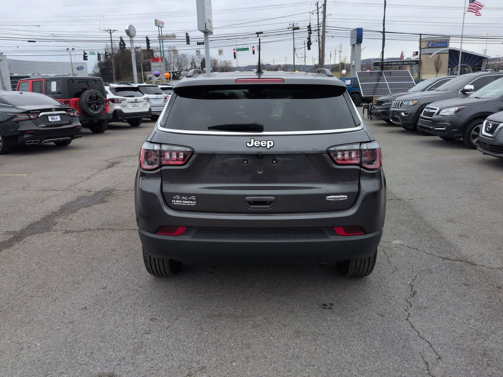 Thumbnail: 2022 Jeep Compass - 7