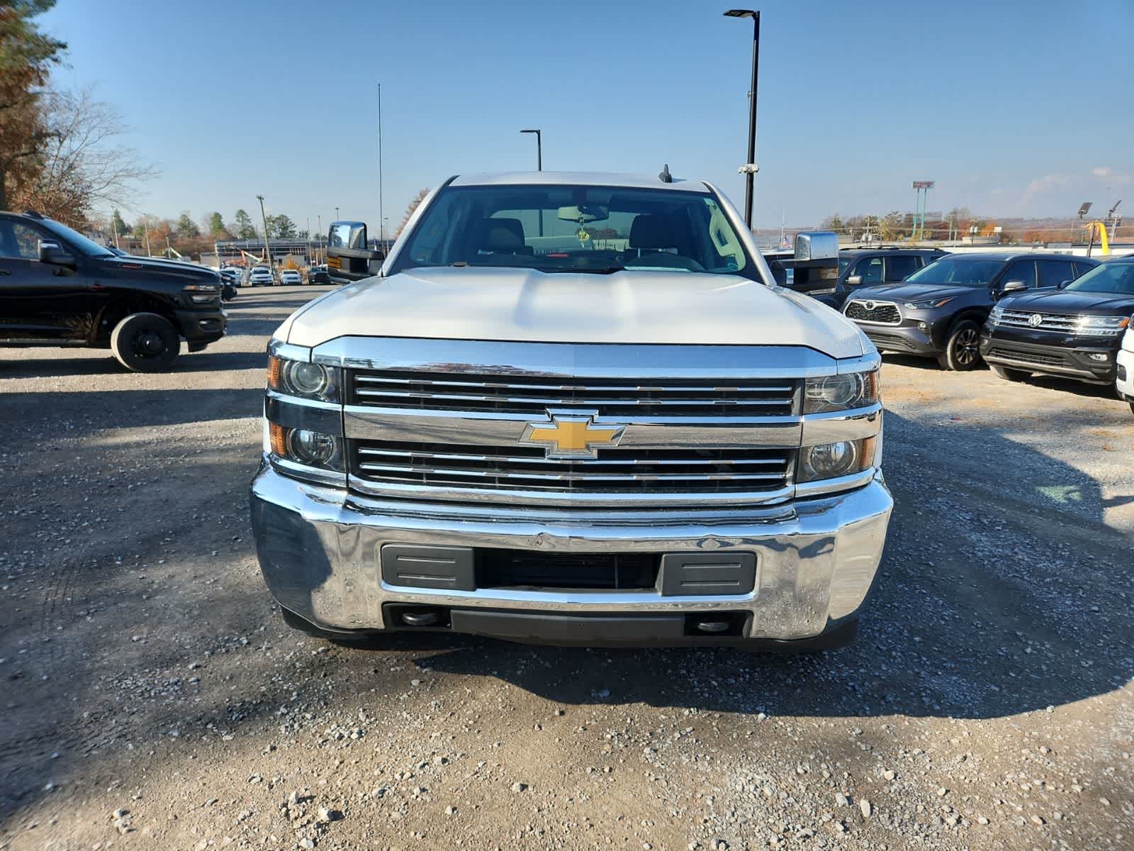 Thumbnail: 2017 Chevrolet Silverado 2500 - 8