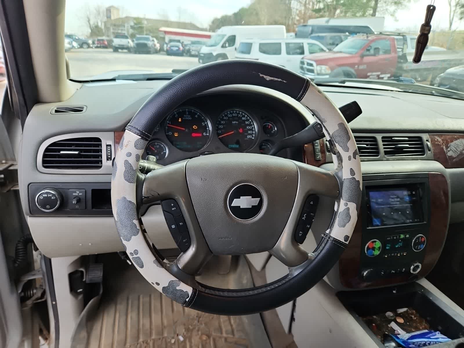 Thumbnail: 2012 Chevrolet Tahoe - 12