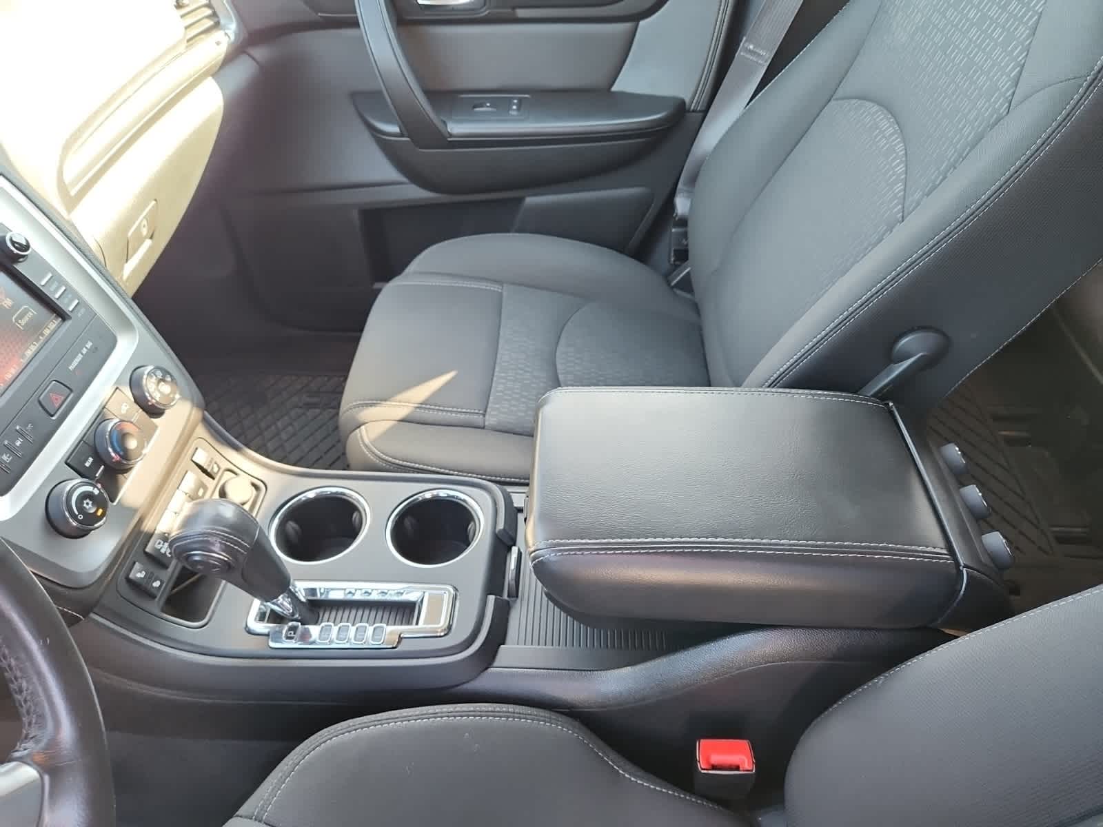 Thumbnail: 2015 GMC Acadia - 11