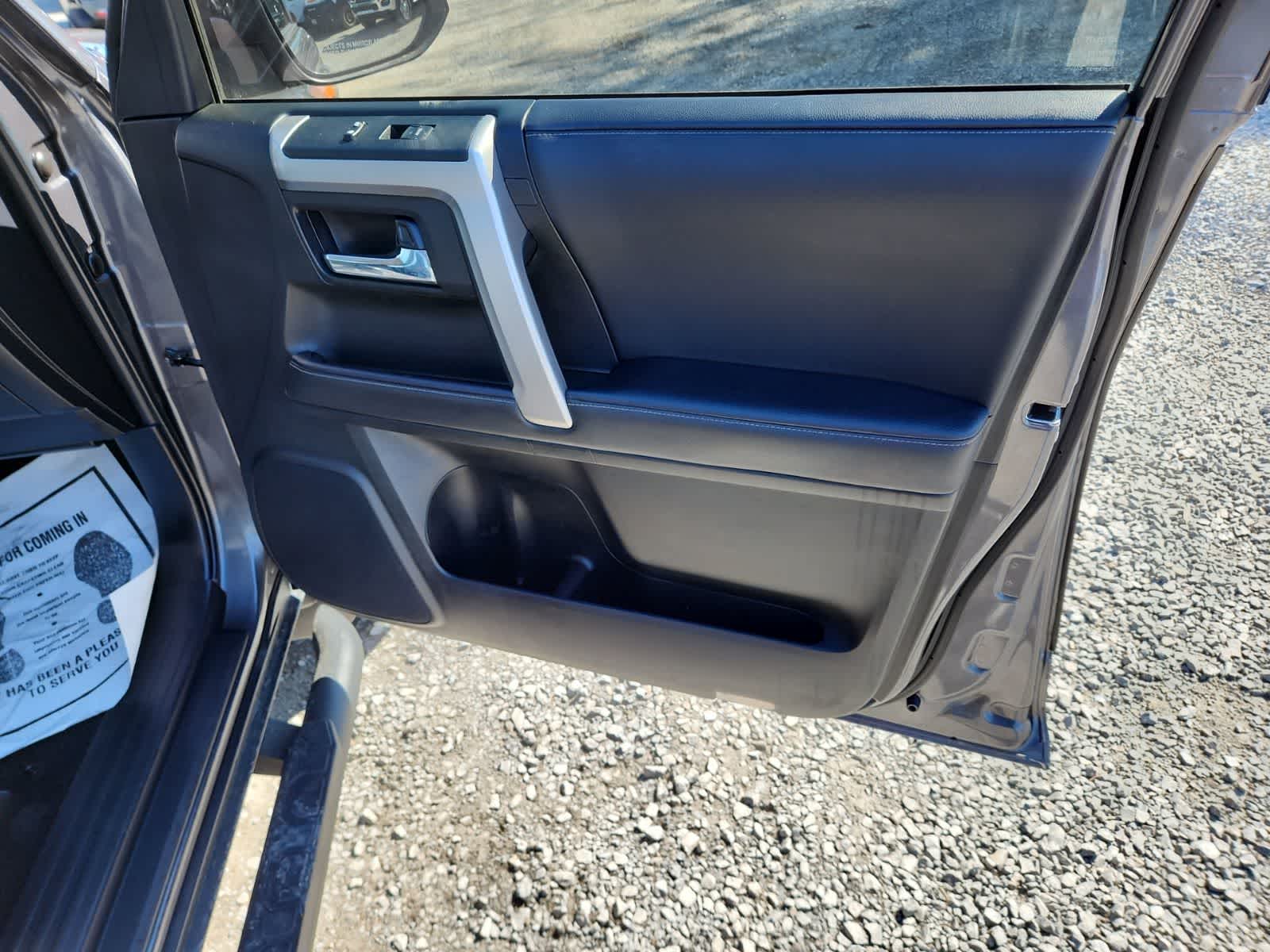 Thumbnail: 2022 Toyota 4Runner - 22