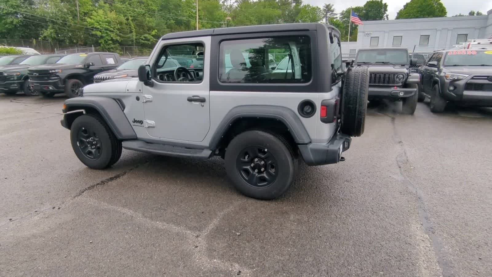 Thumbnail: 2023 Jeep Wrangler - 6