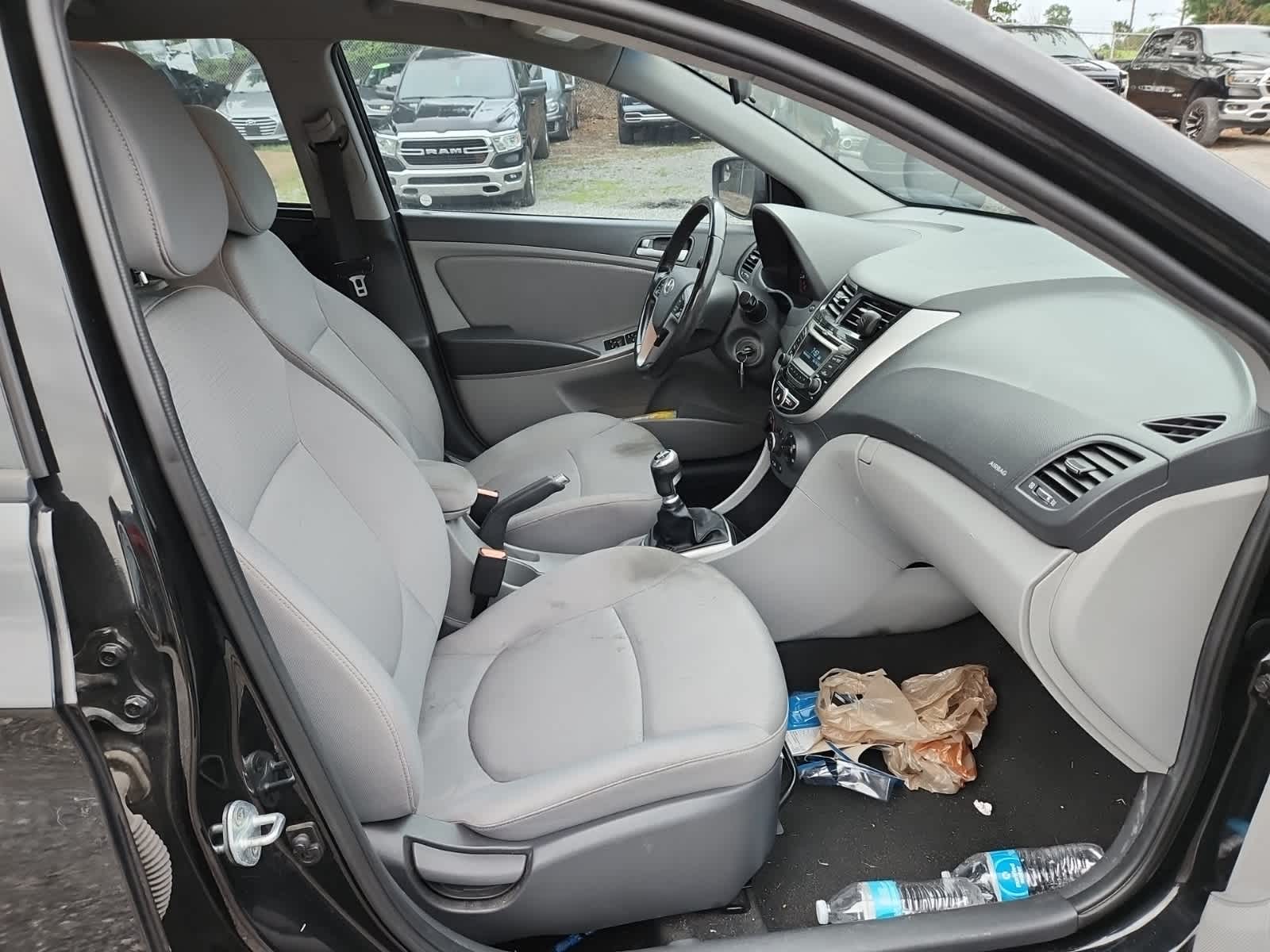 2016 Hyundai Accent Sport 21