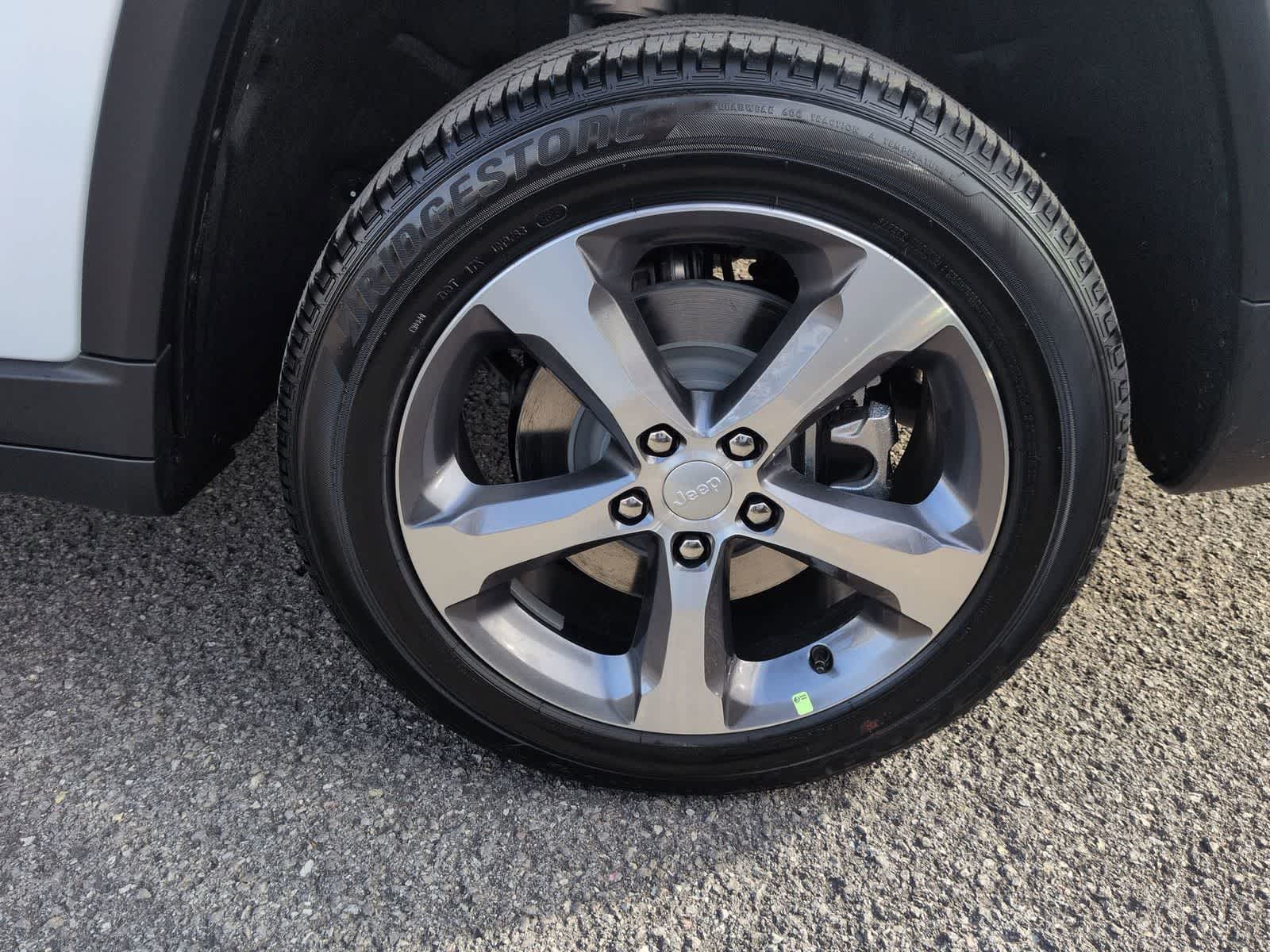 Thumbnail: 2025 Jeep Grand Cherokee L - 14