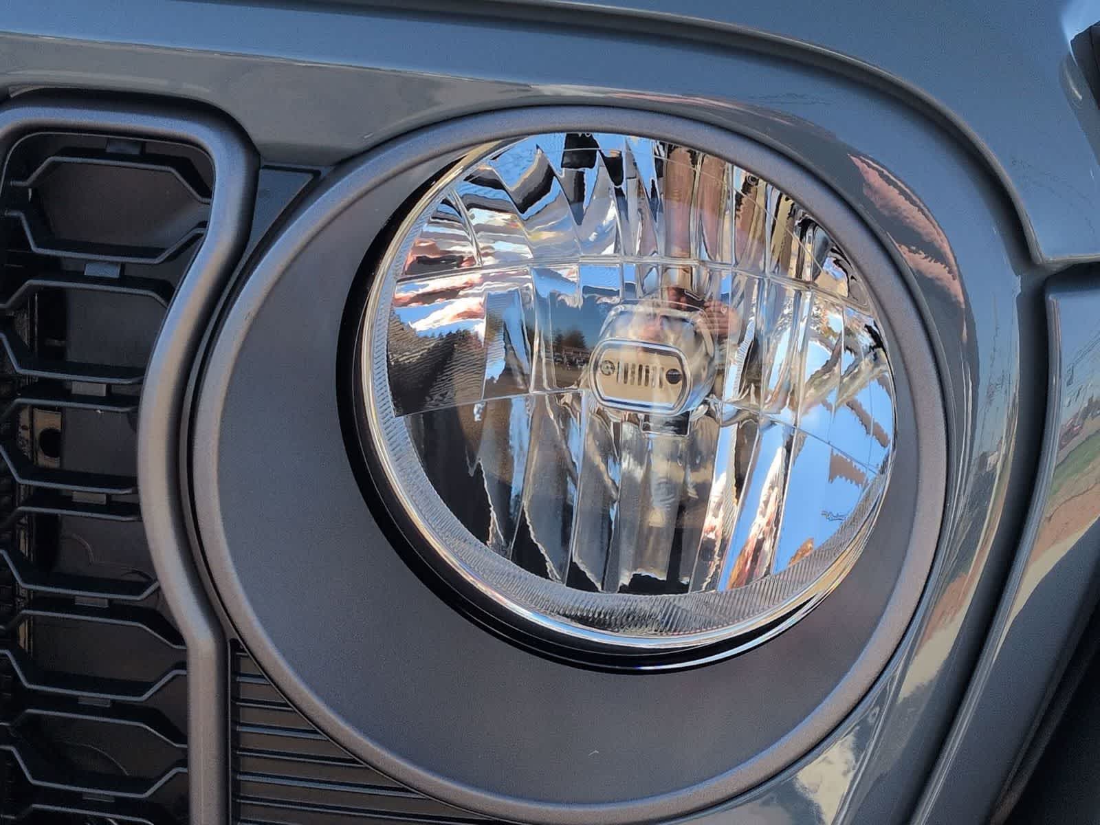 Thumbnail: 2026 Jeep Wrangler - 11