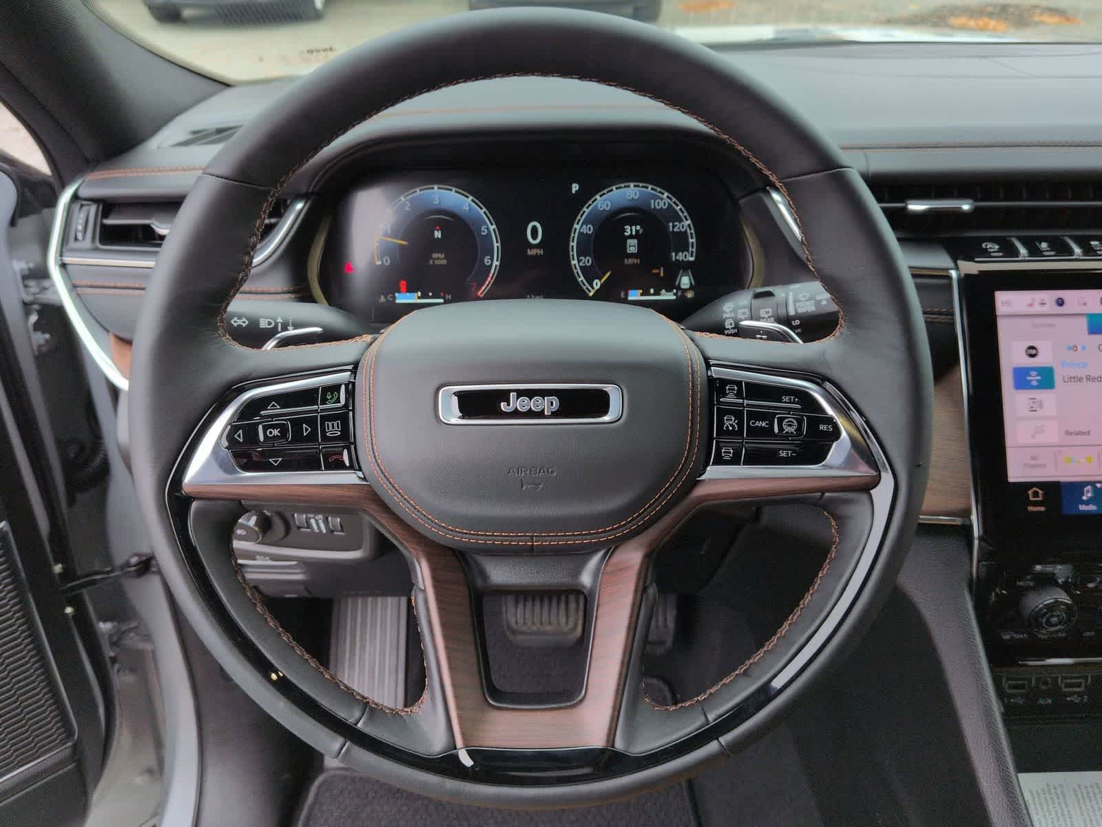 Thumbnail: 2025 Jeep Grand Cherokee - 21