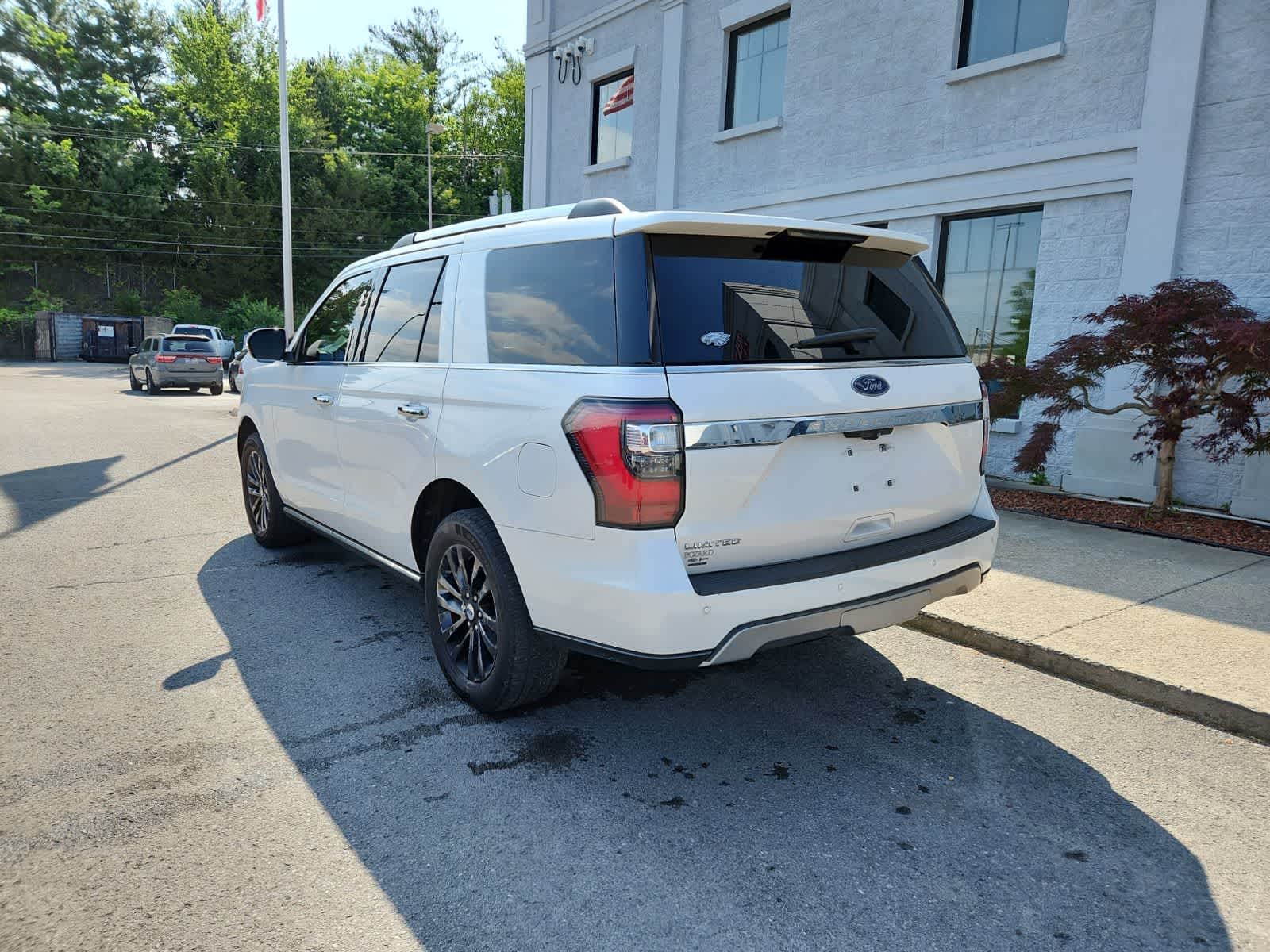 Thumbnail: 2019 Ford Expedition - 3