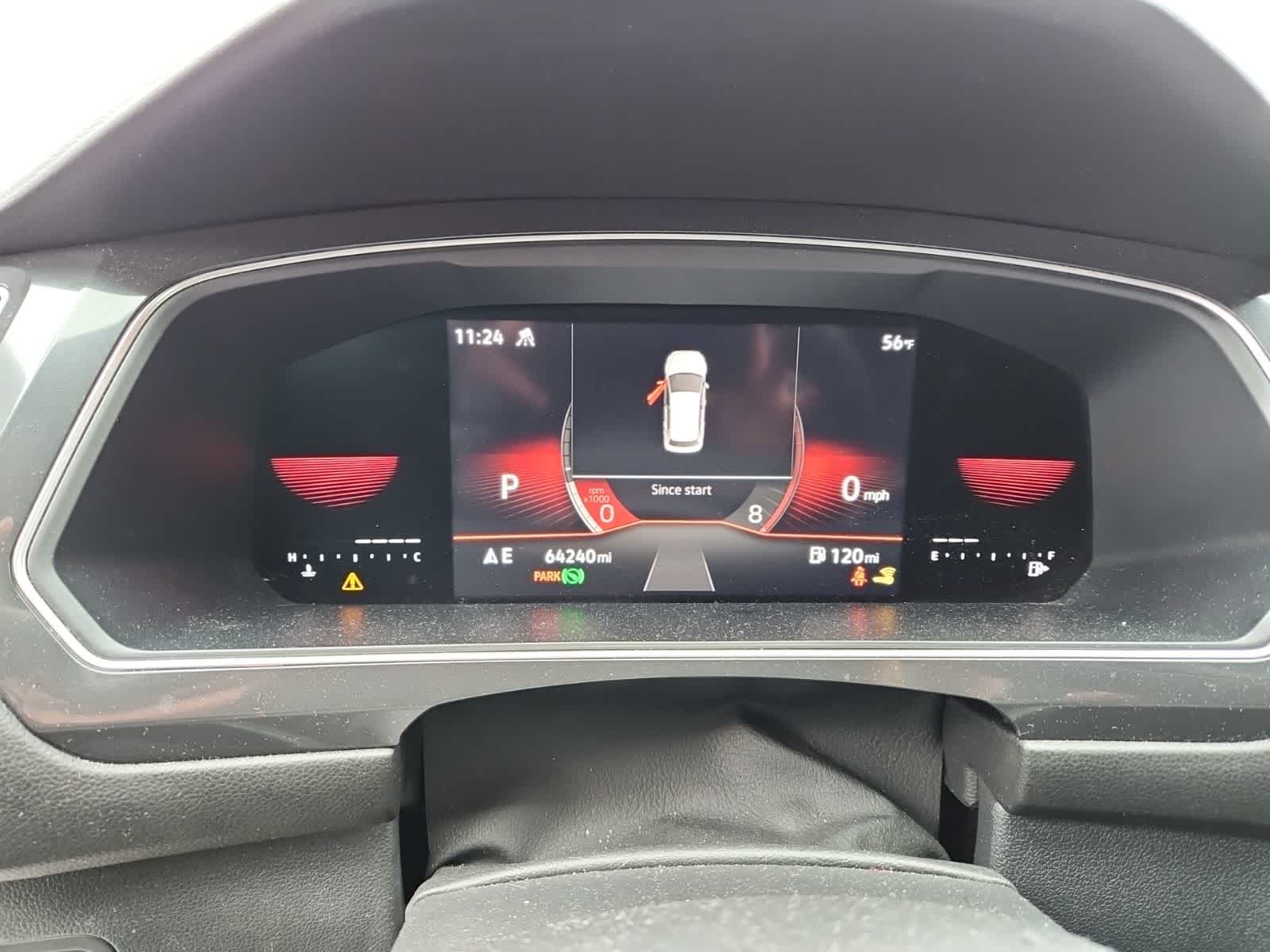 Thumbnail: 2022 Volkswagen Tiguan - 9