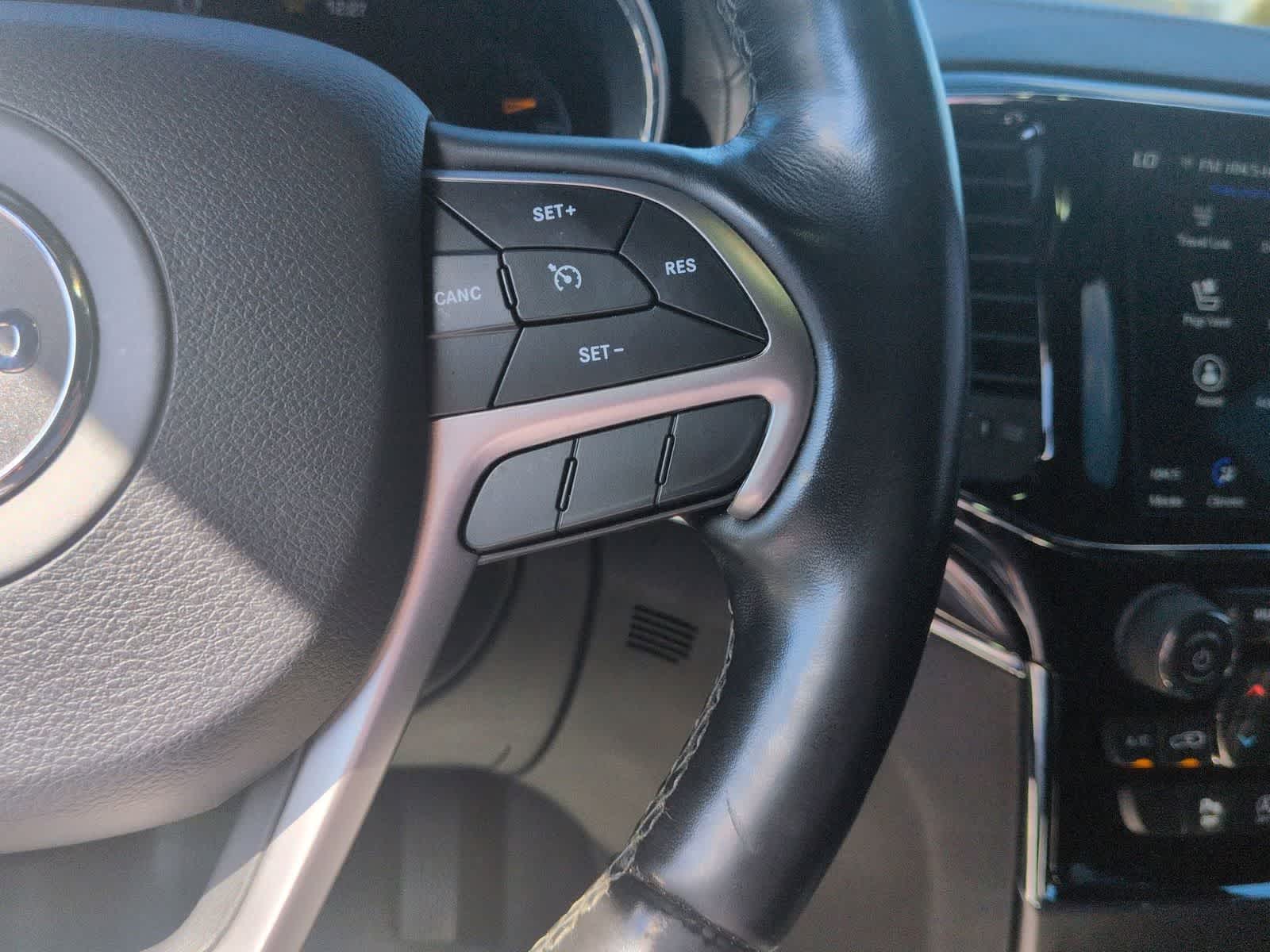 Thumbnail: 2020 Jeep Grand Cherokee - 23