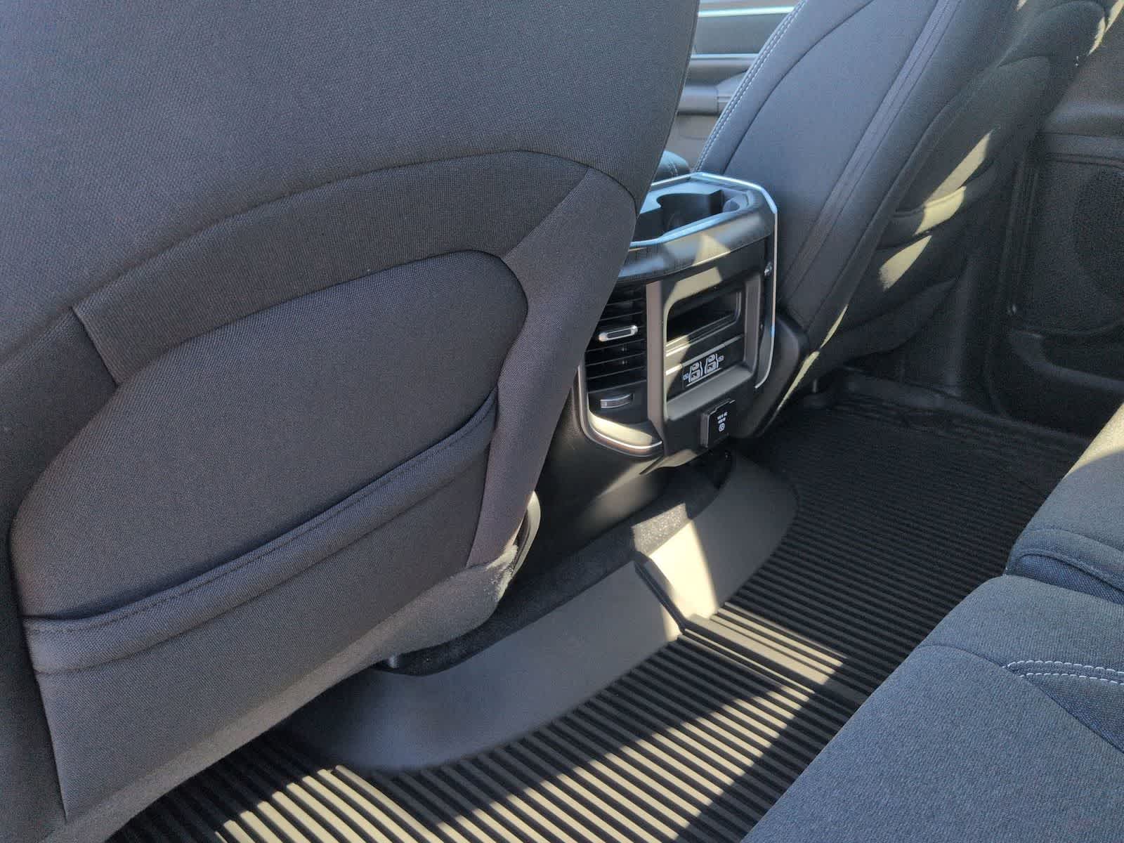 Thumbnail: 2026 RAM 1500 - 18