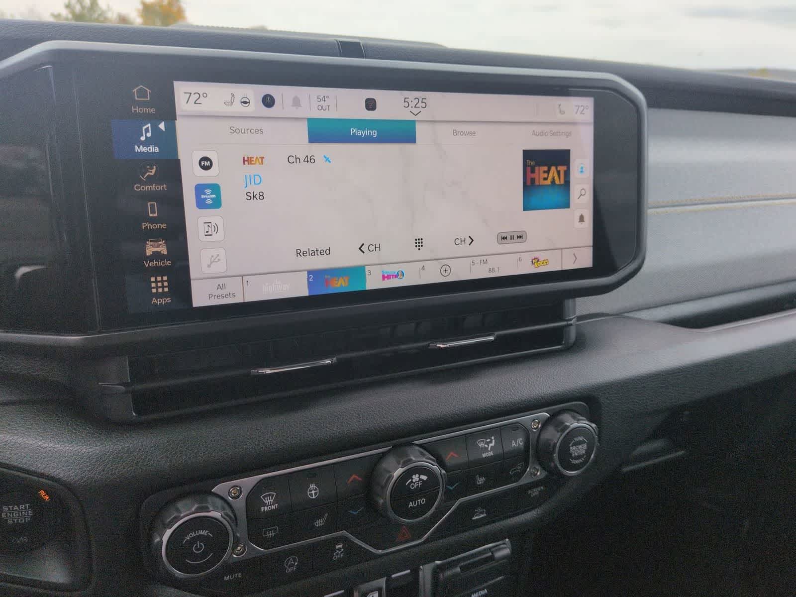 Thumbnail: 2026 Jeep Wrangler - 26