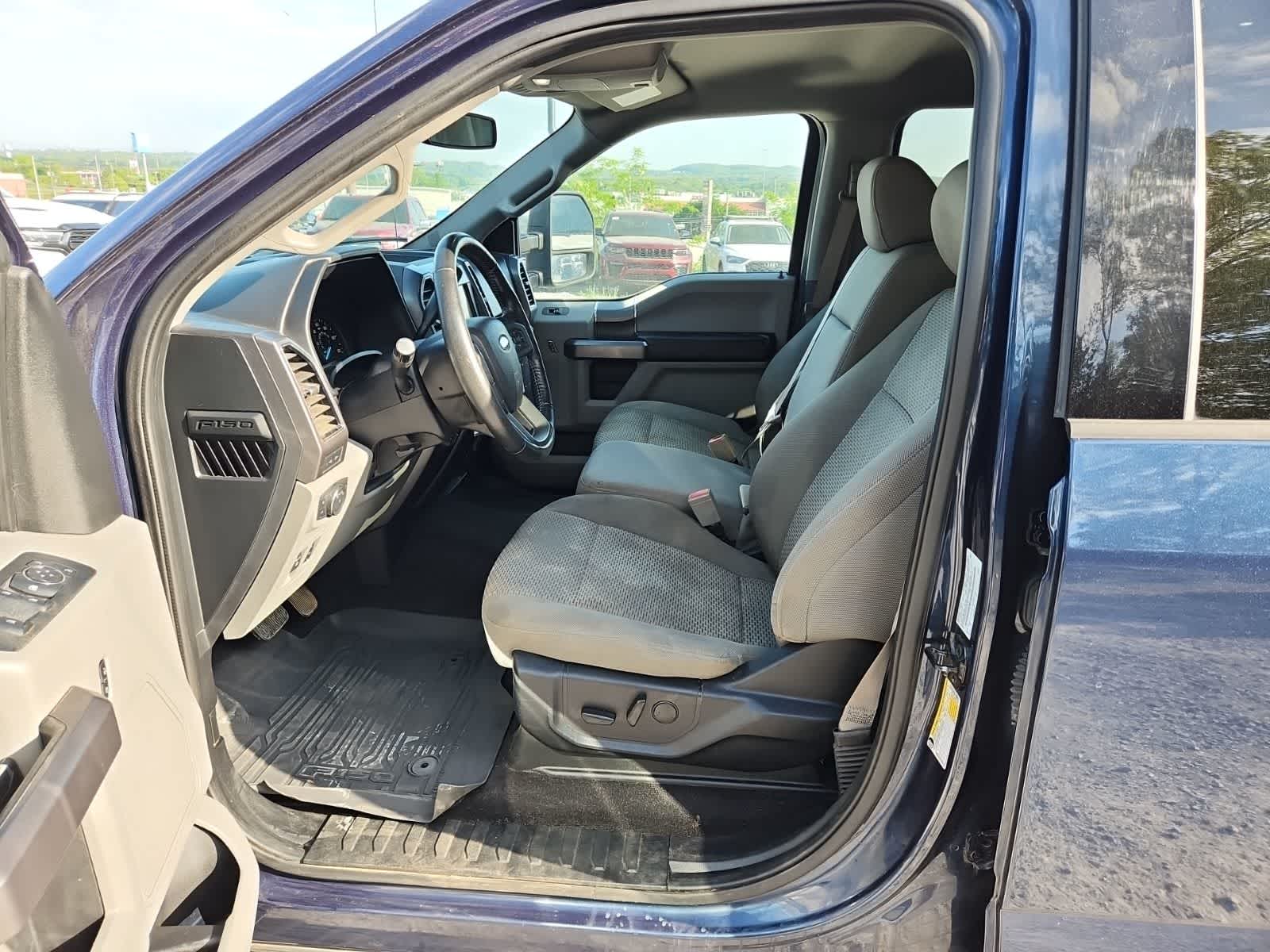 Thumbnail: 2019 Ford F-150 - 16