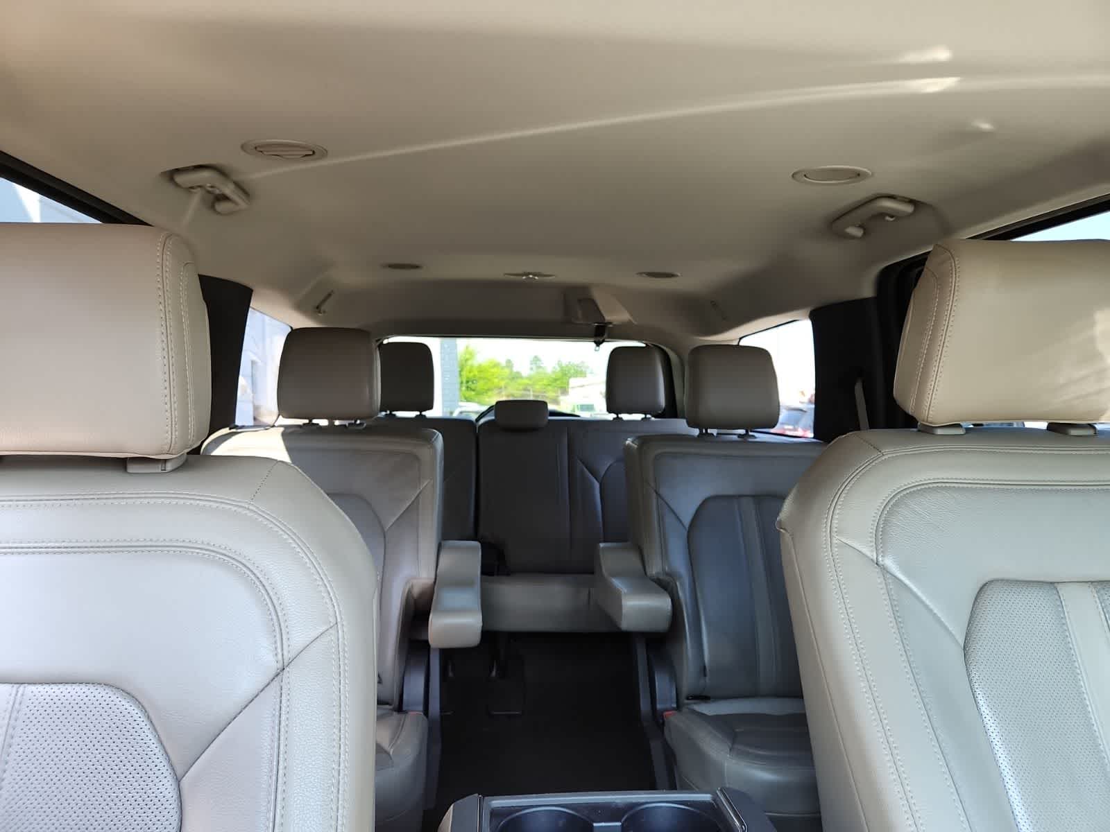 Thumbnail: 2019 Ford Expedition - 19