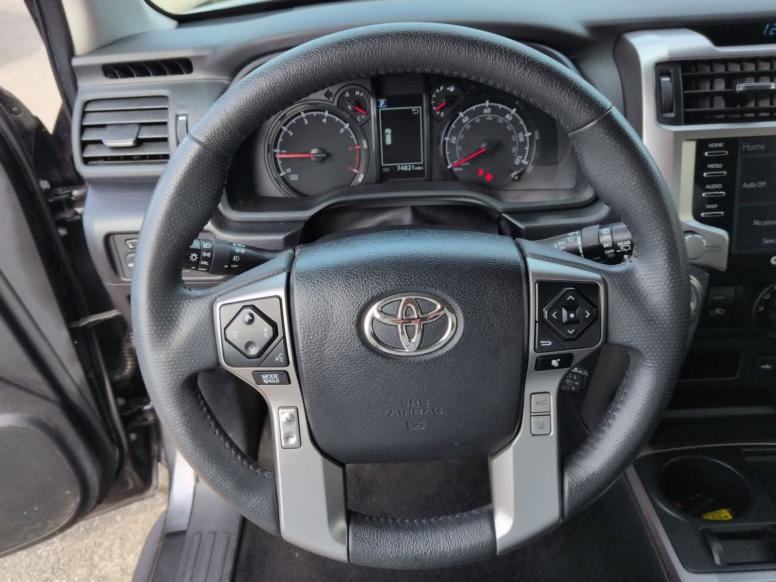 Thumbnail: 2022 Toyota 4Runner - 17