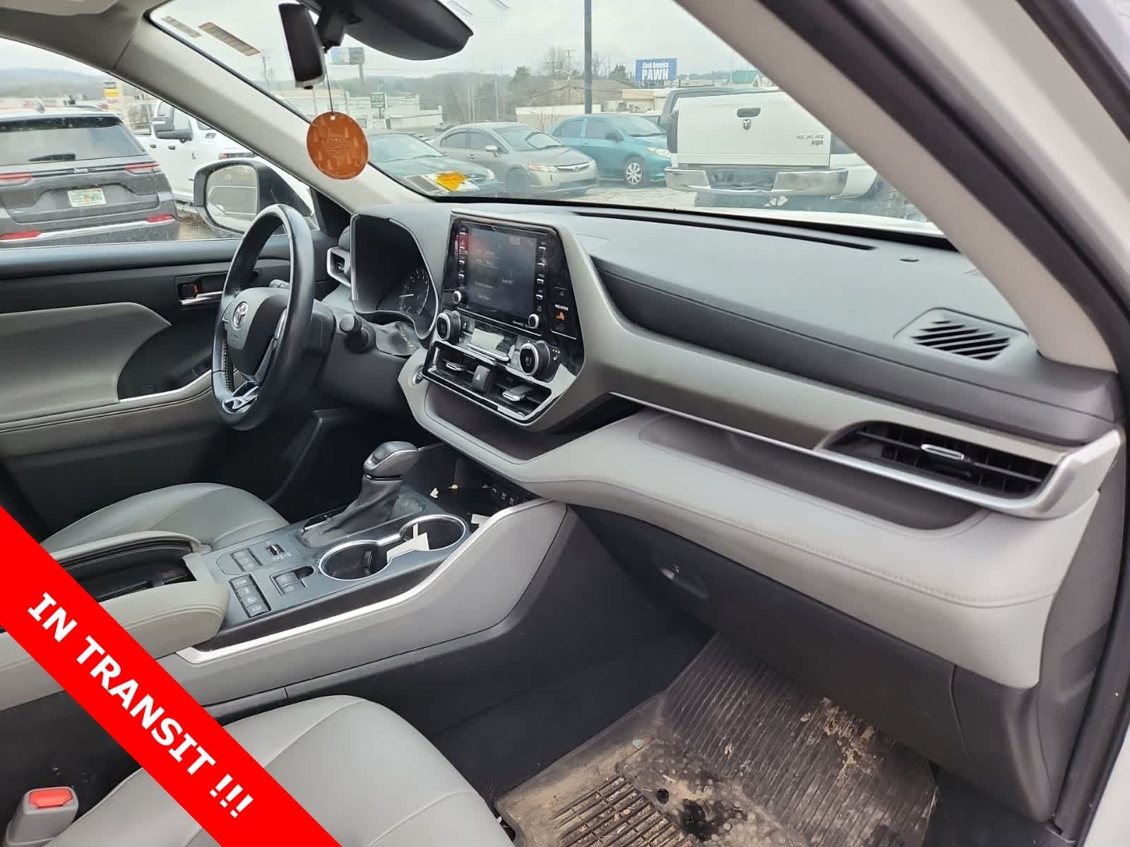 Thumbnail: 2021 Toyota Highlander - 17